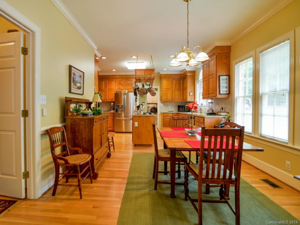 Village Lake - Residential