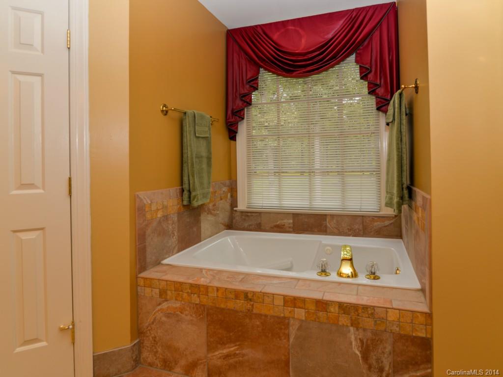 Village Lake - Residential