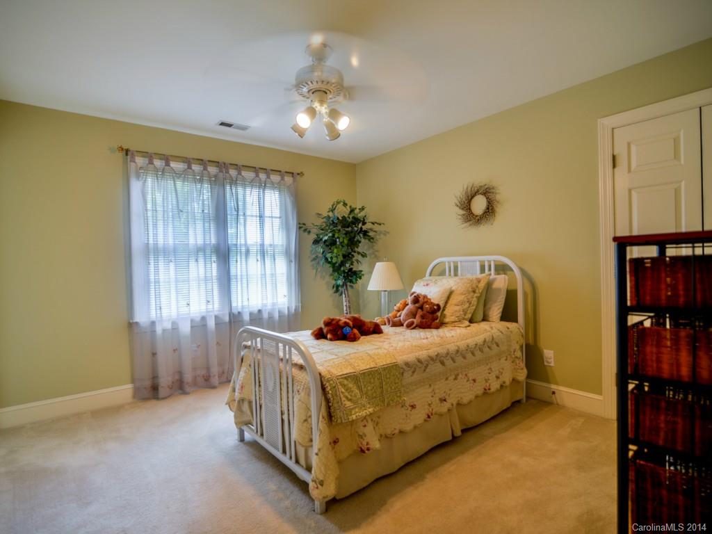 Village Lake - Residential