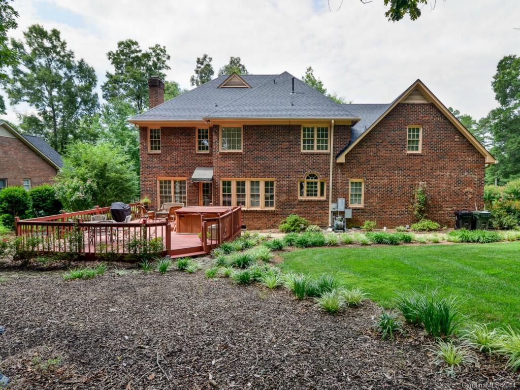 Village Lake - Residential