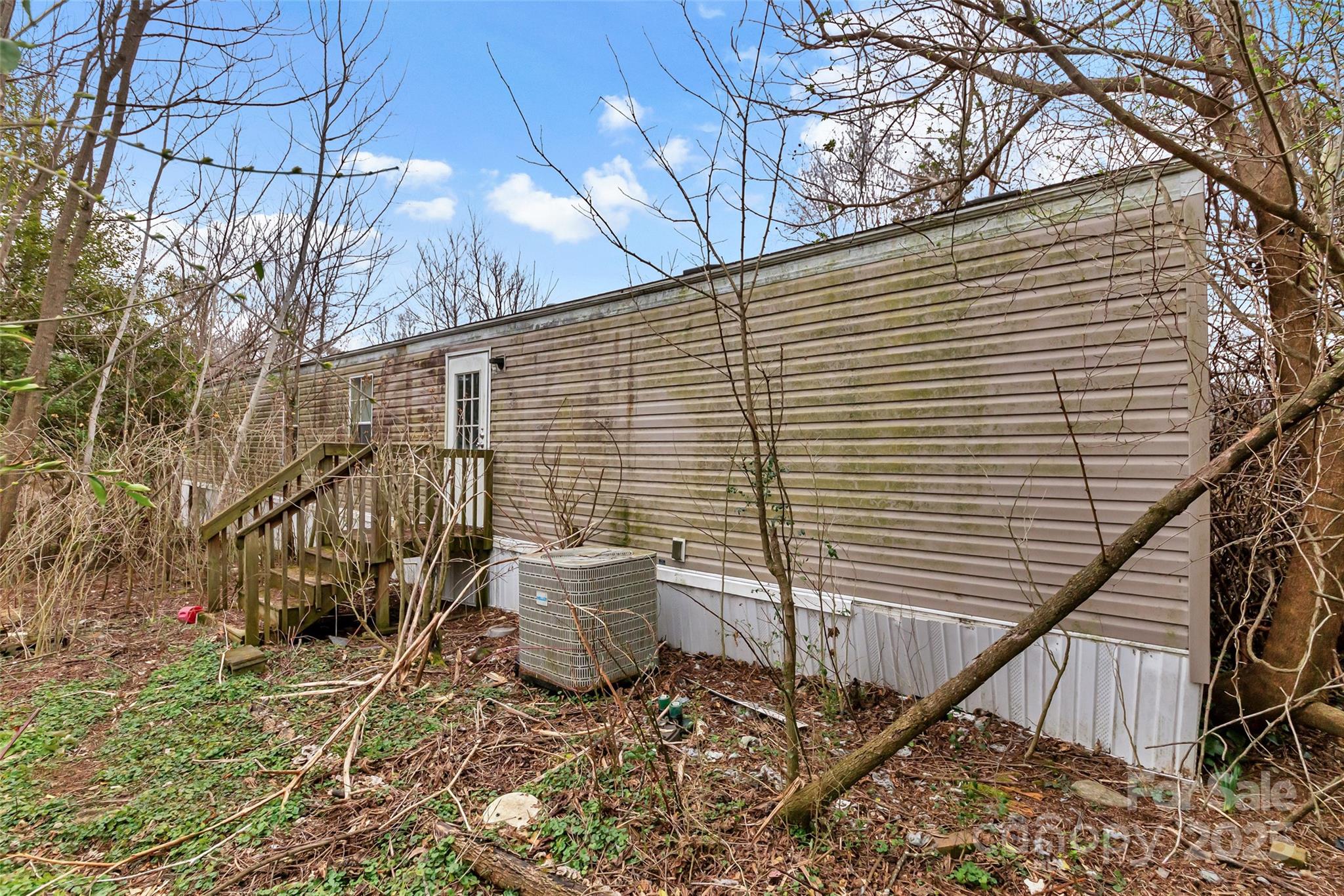 25 John Myra Avenue