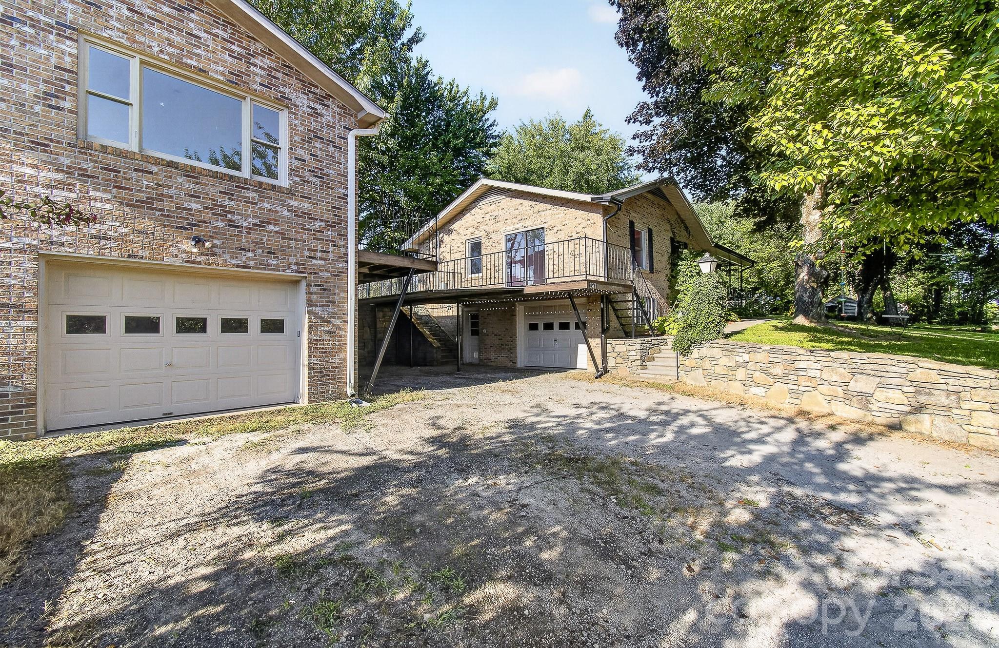 1371 Jackson Loop Road