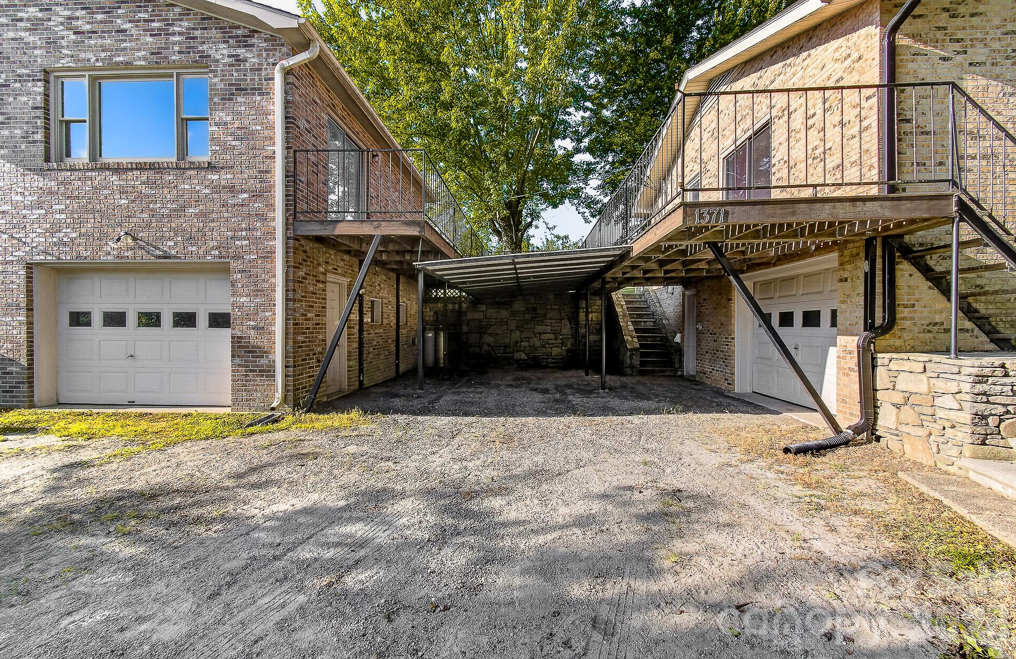 1371 Jackson Loop Road