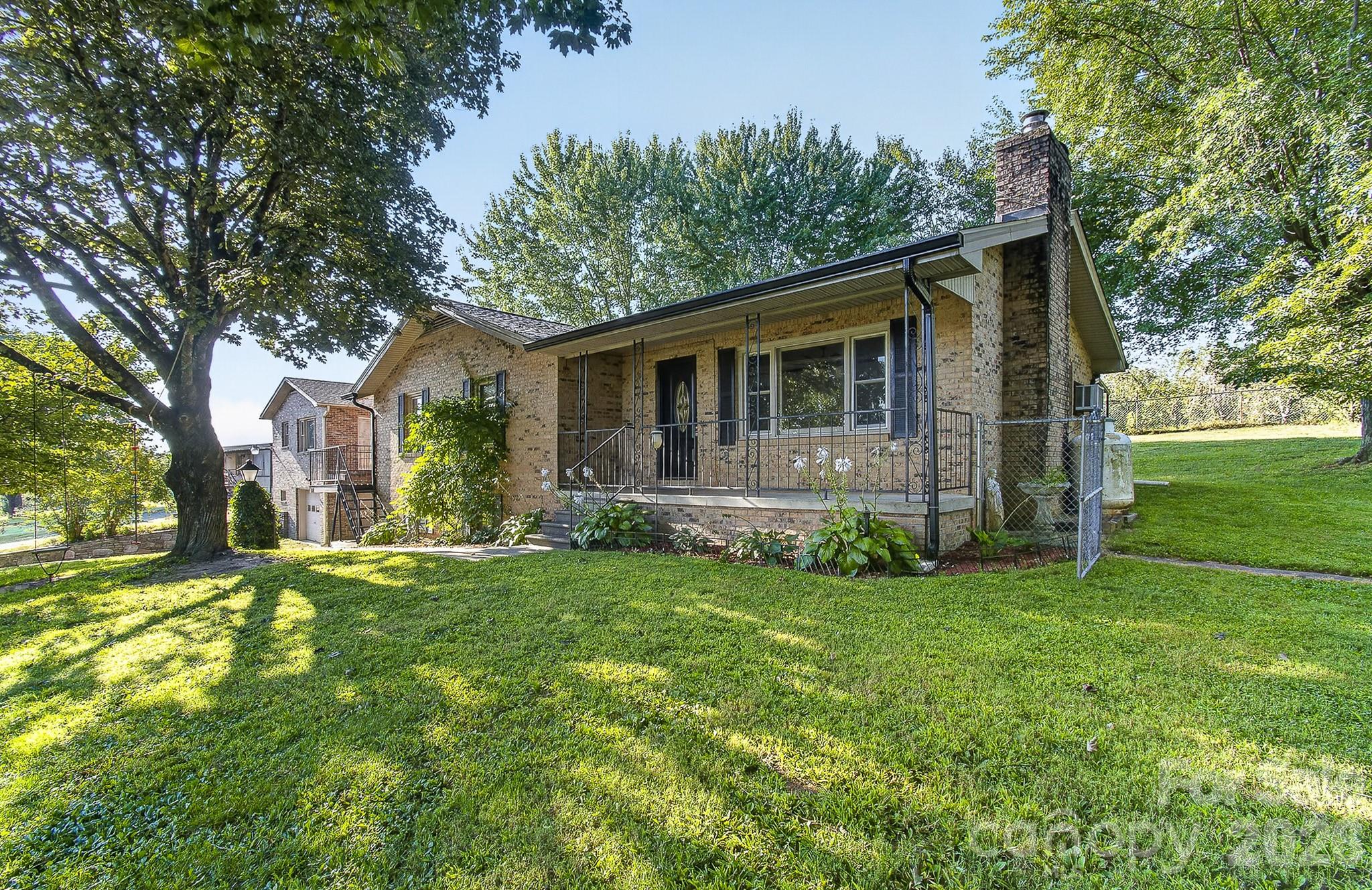 1371 Jackson Loop Road
