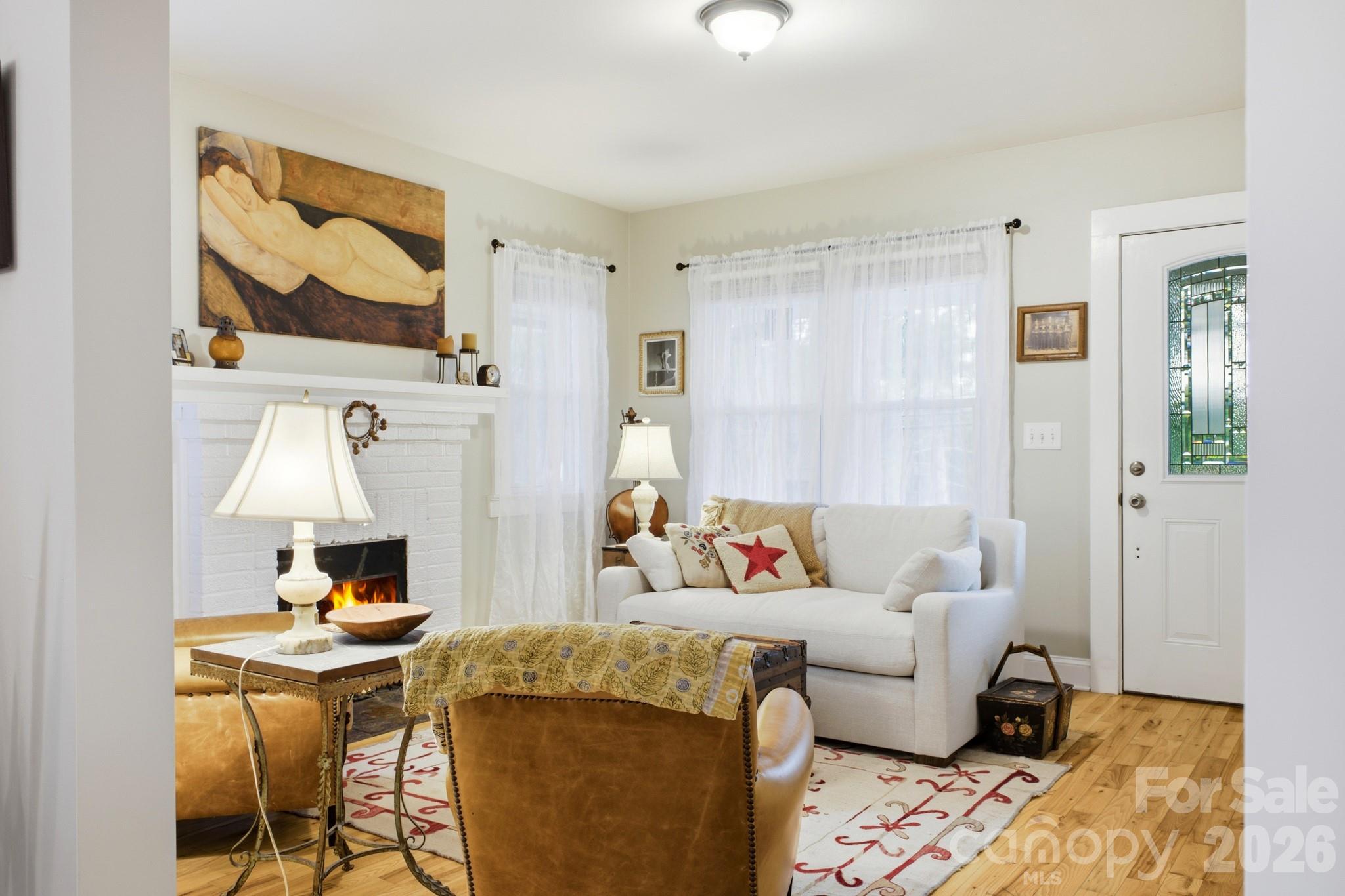 1207 Willow Road