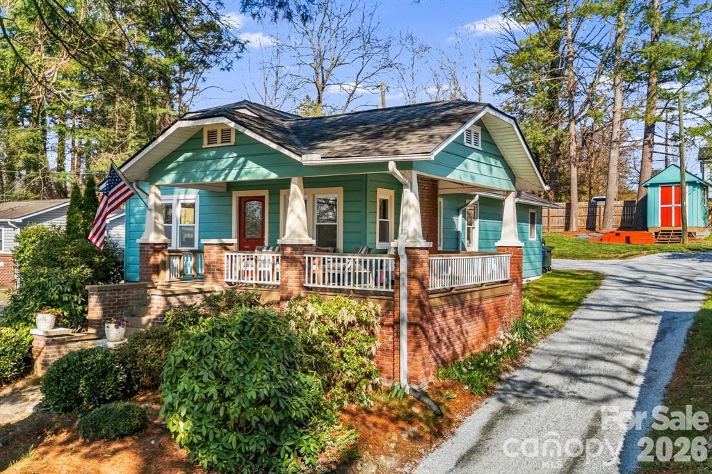 1207 Willow Road, Hendersonville, NC, 28739