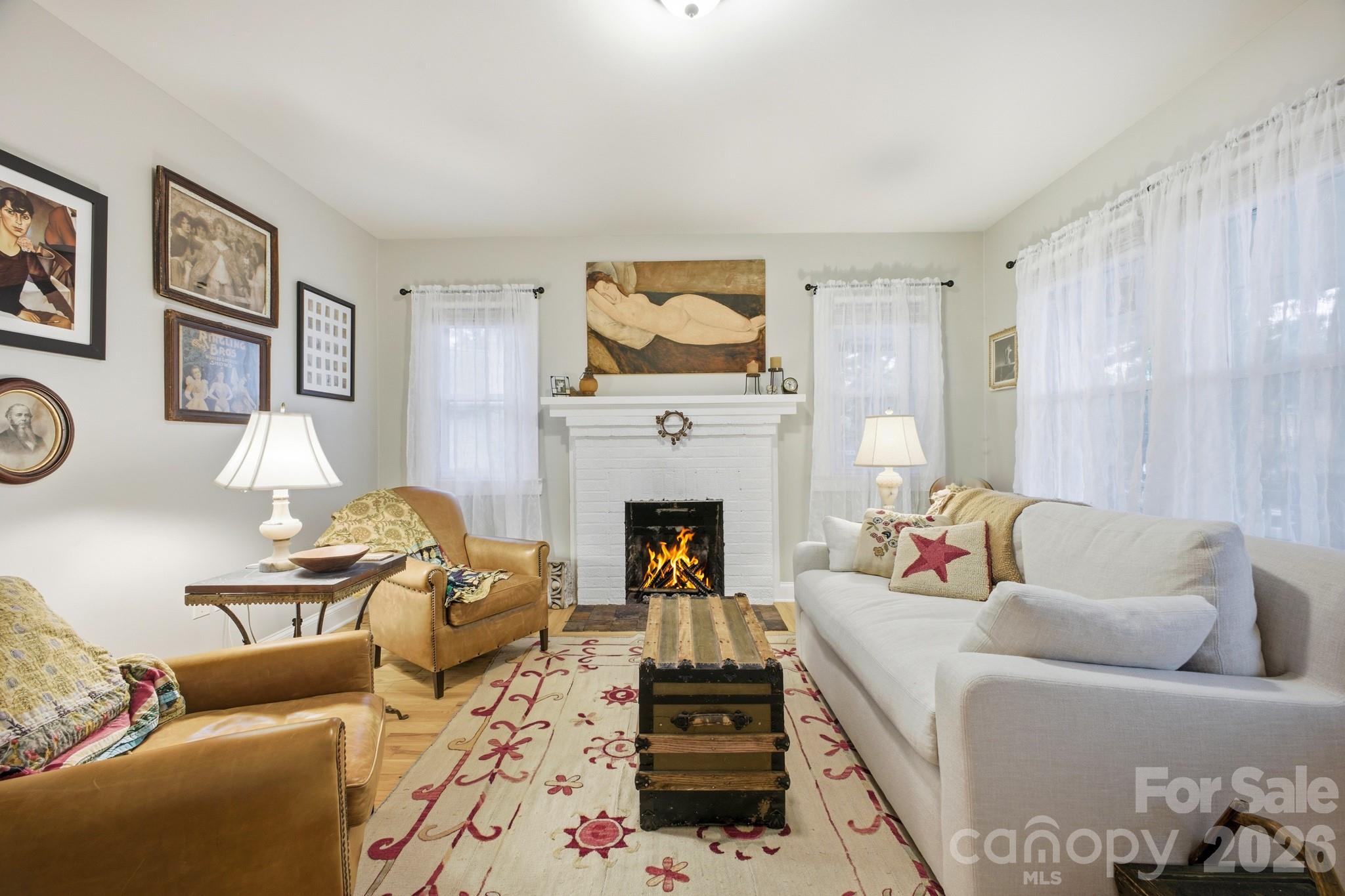 1207 Willow Road