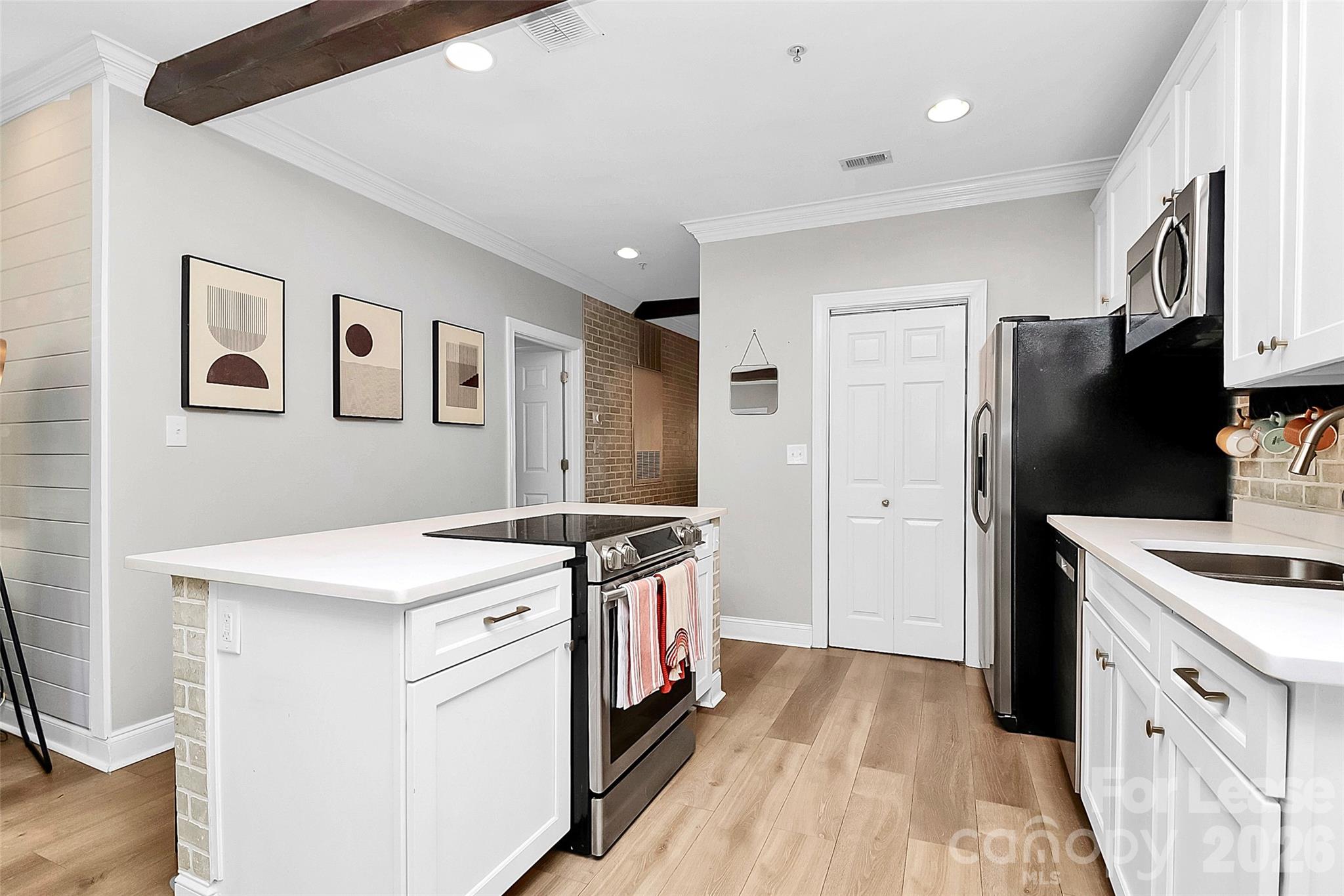 Wesley Heights - Residential Lease