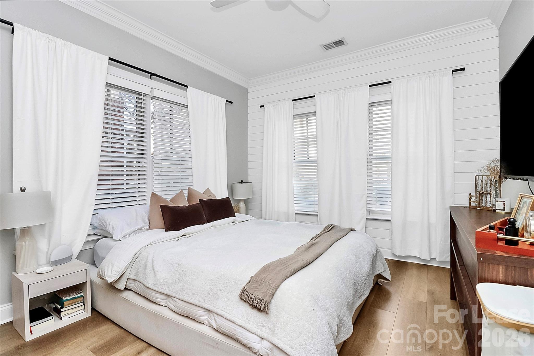 Wesley Heights - Residential Lease