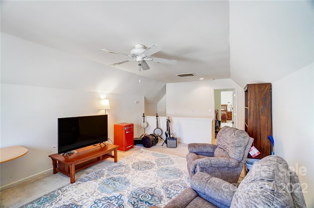 Kingsley - Residential