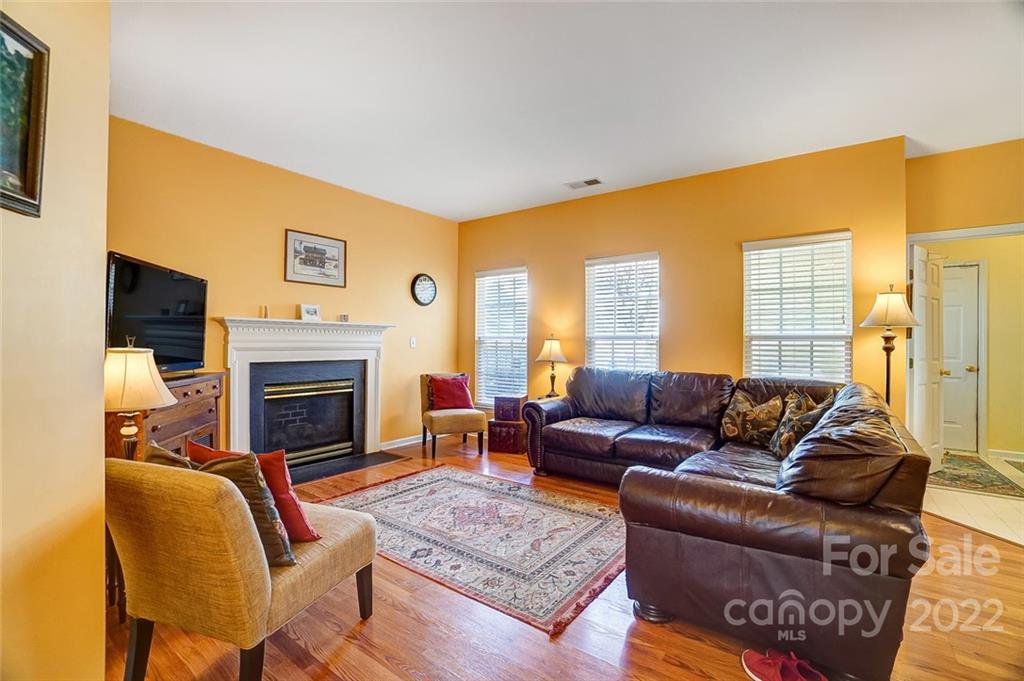 Kingsley - Residential