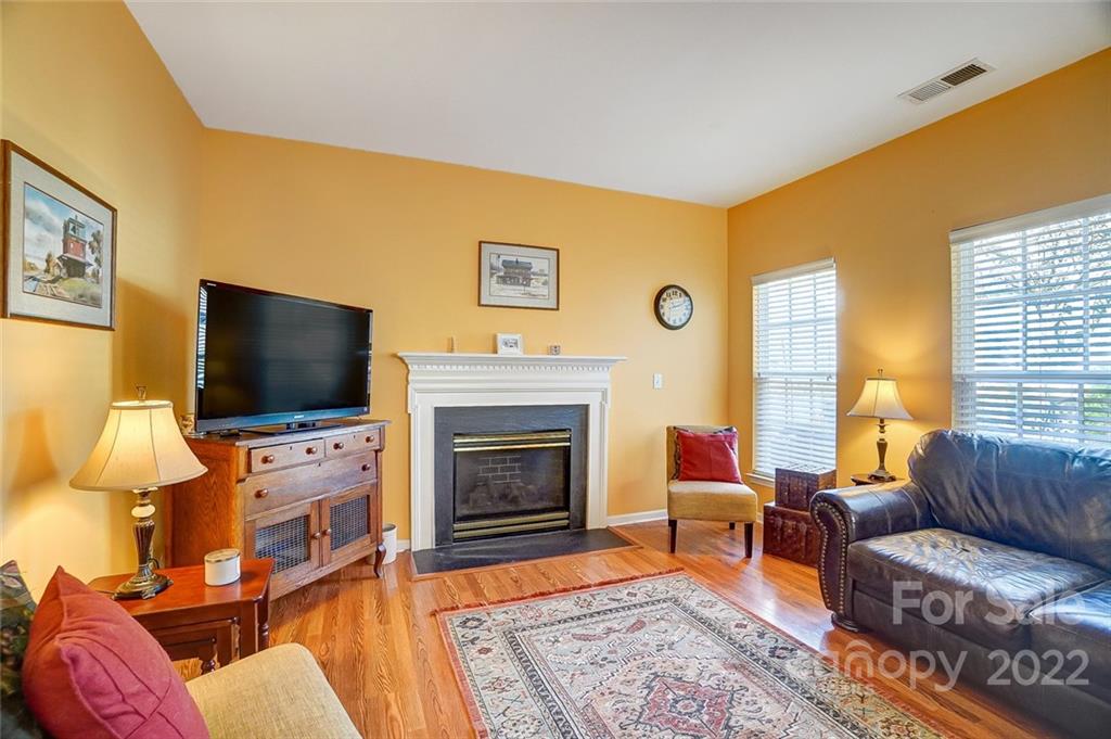 Kingsley - Residential