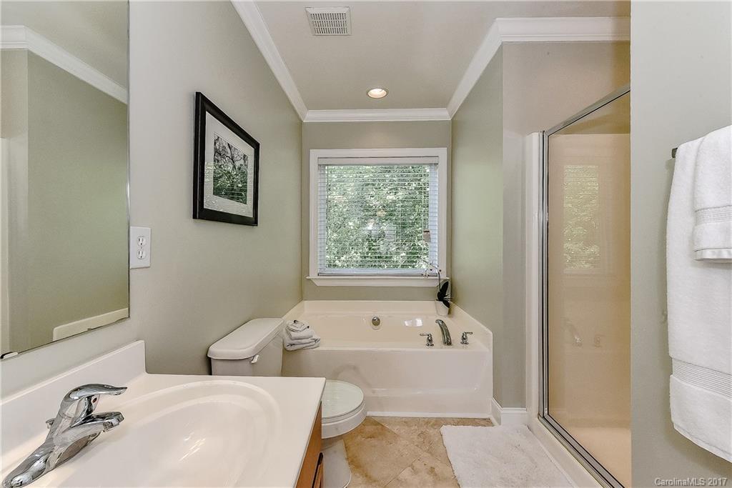 Sandy Pointe - Residential