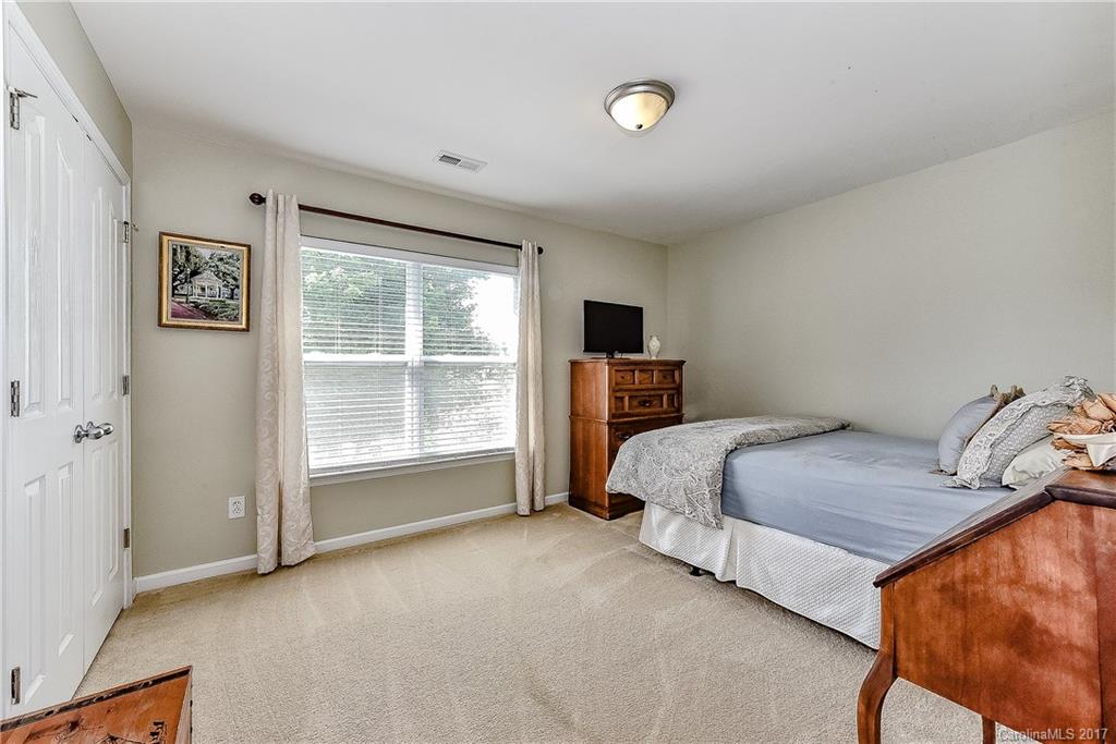 Sandy Pointe - Residential