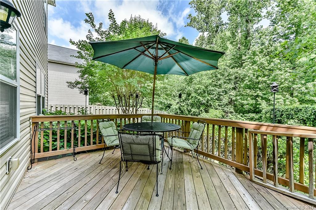 Sandy Pointe - Residential