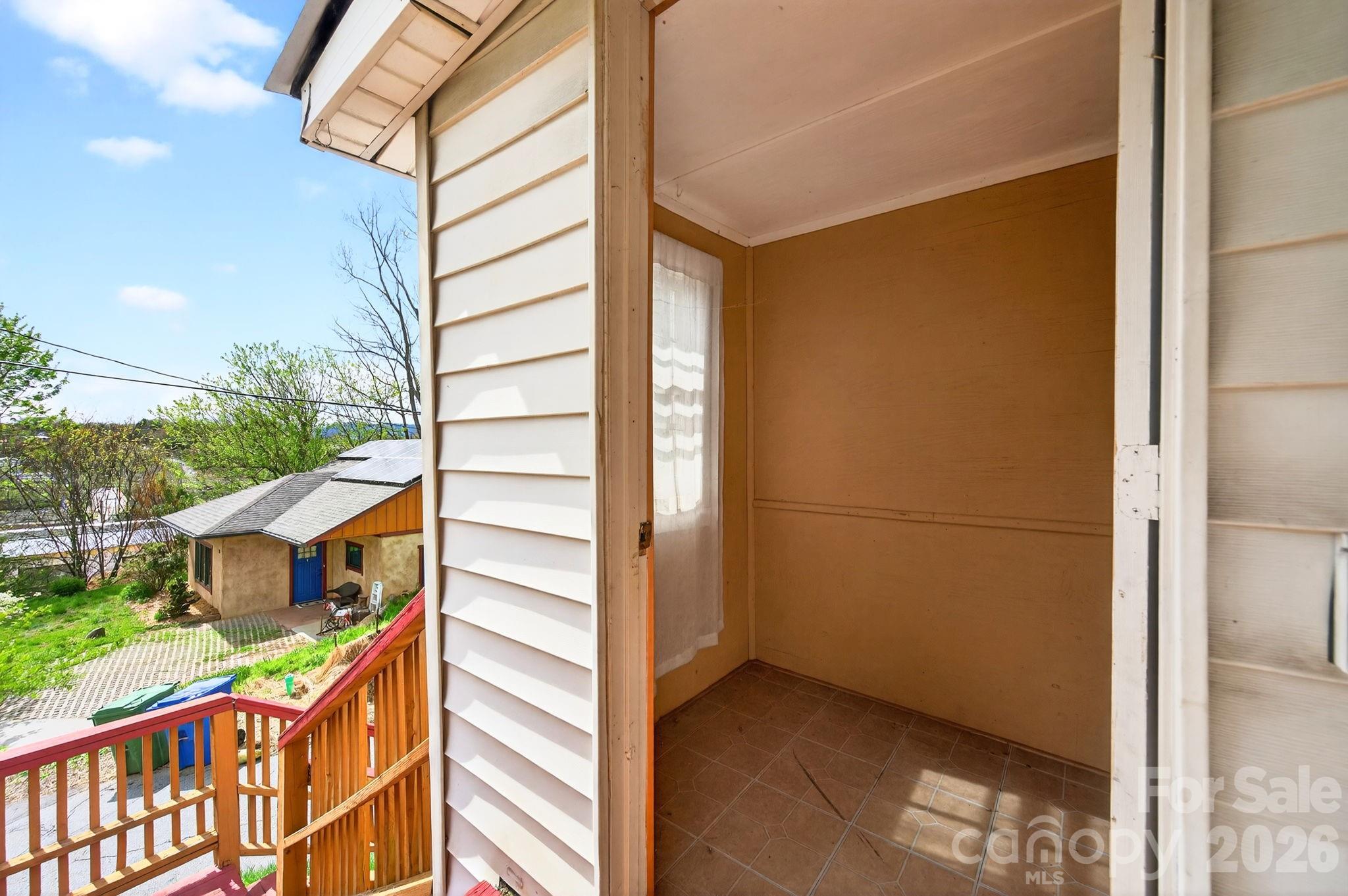 Chicken Hill - Residential