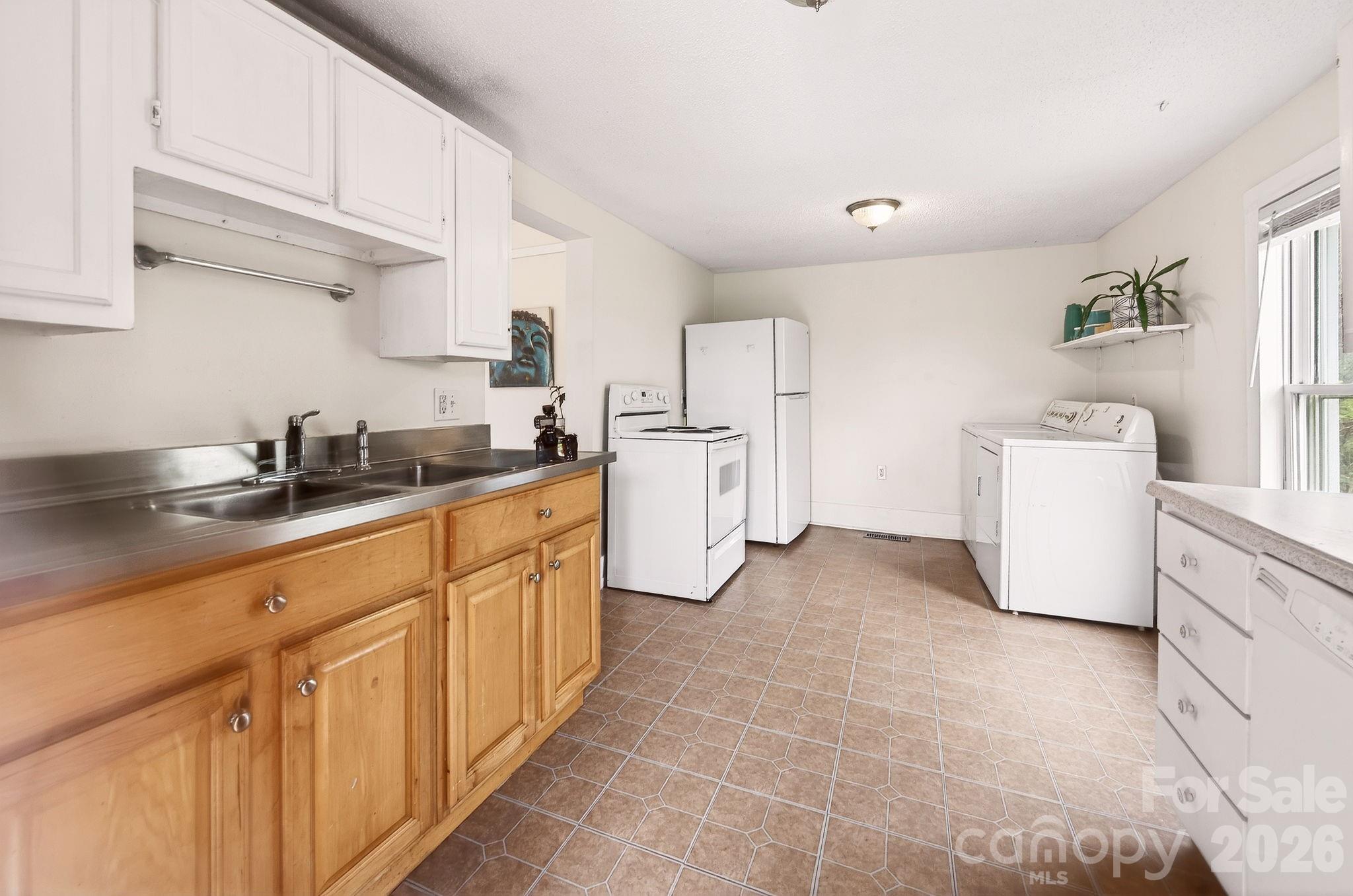 Chicken Hill - Residential