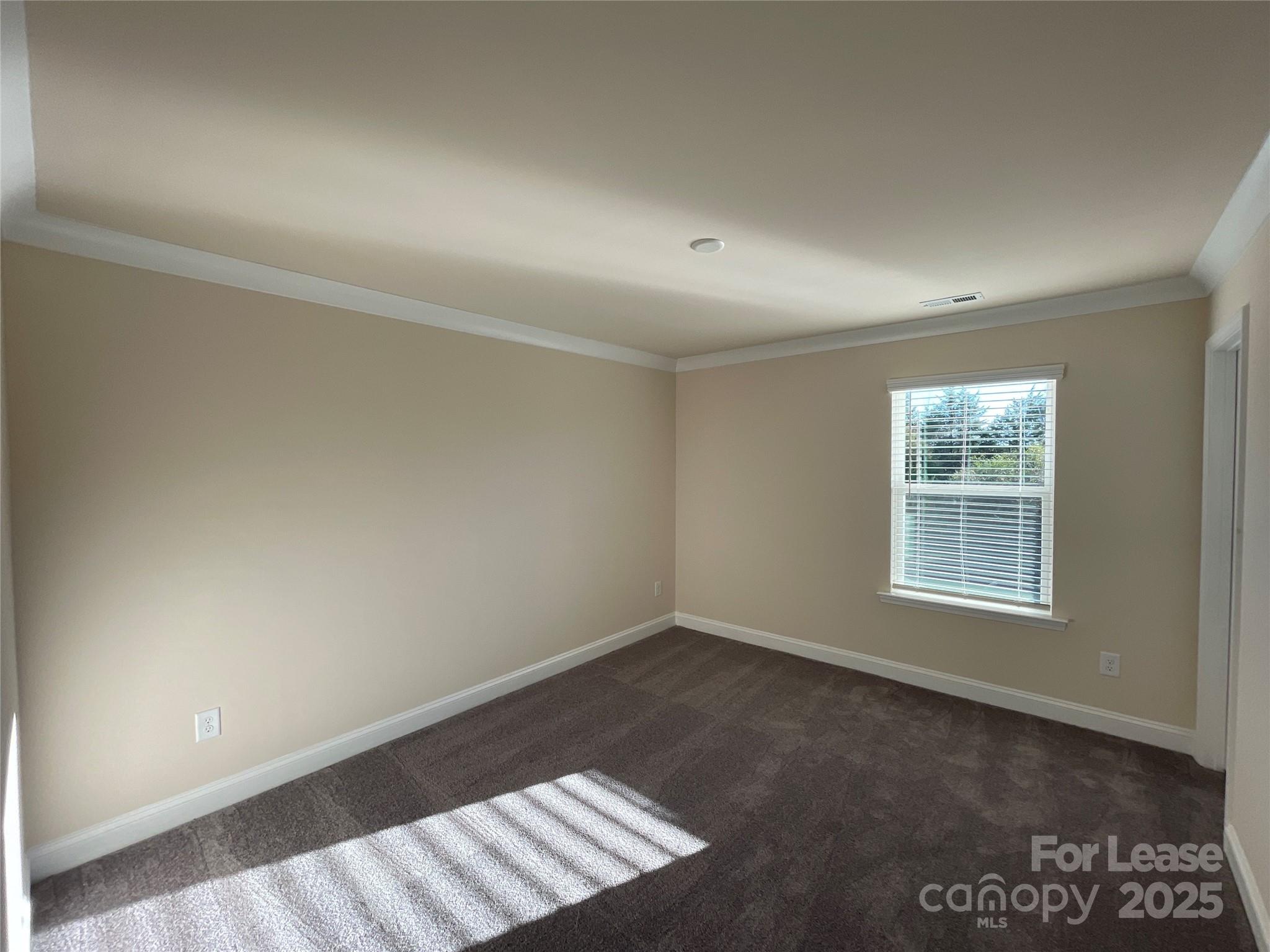 Bretagne - Residential Lease