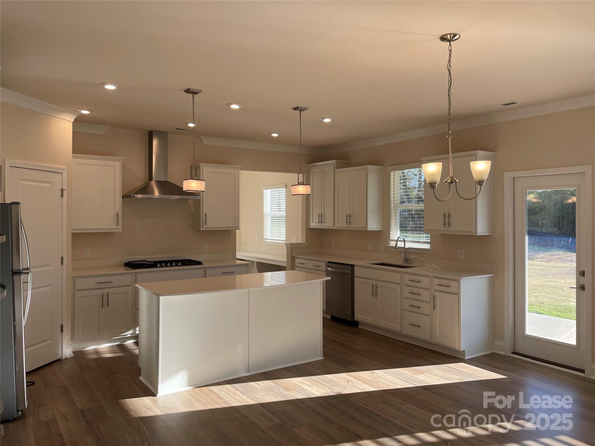 Bretagne - Residential Lease