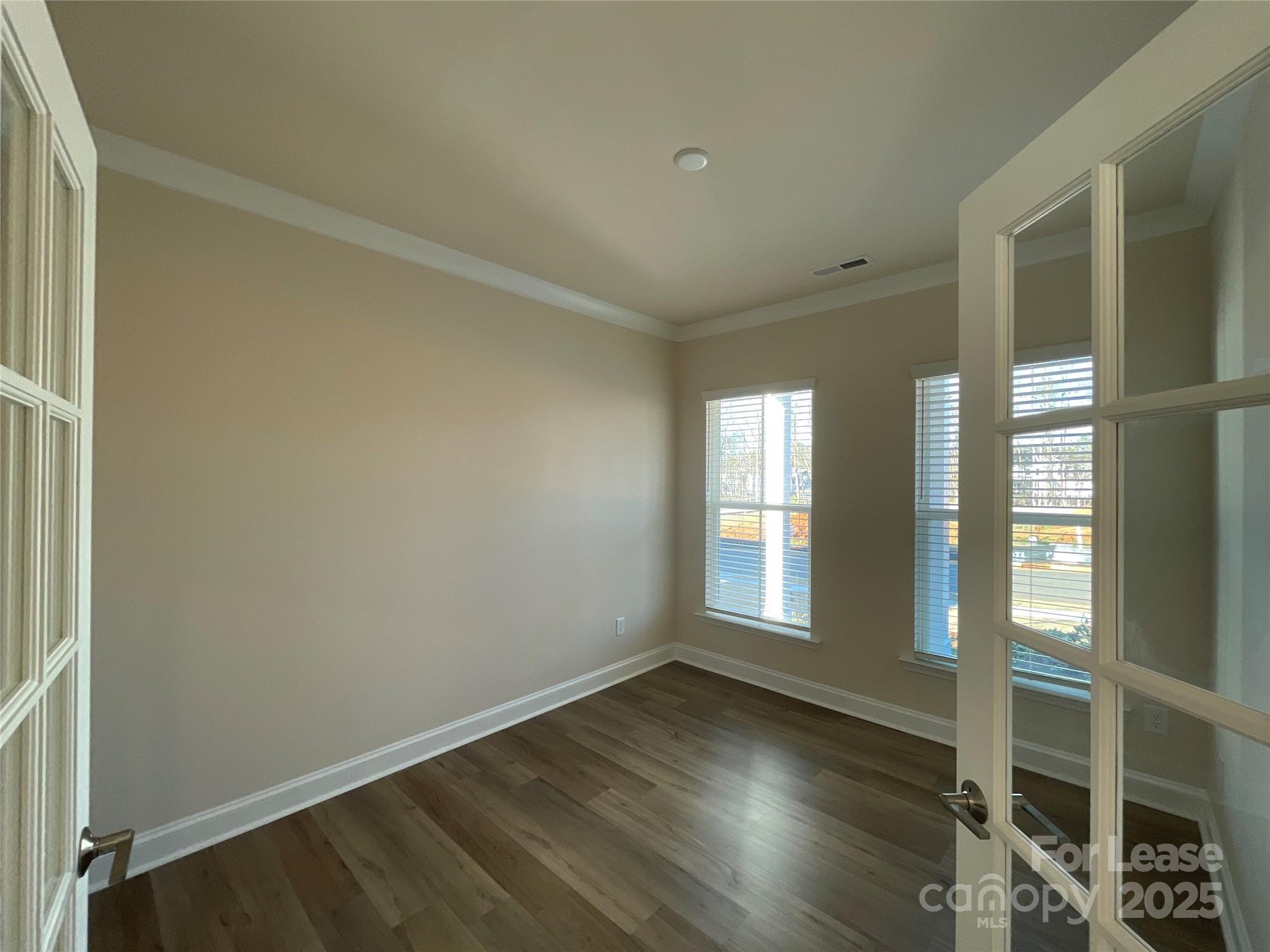 Bretagne - Residential Lease