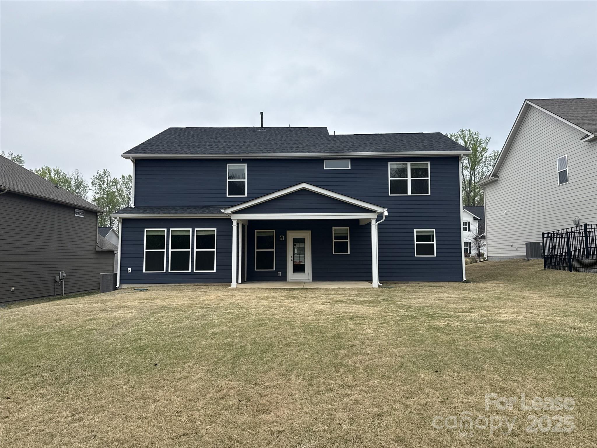 Bretagne - Residential Lease