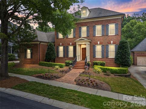 Photo of 9414 Heydon Hall Circle, Charlotte, NC 28210 (MLS # 4399920)