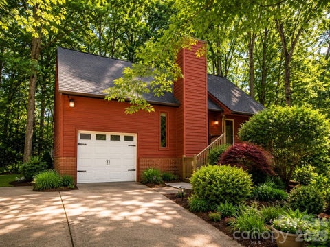Photo of 8401 Barncliff Road, Charlotte, NC 28227 (MLS # 4388595)