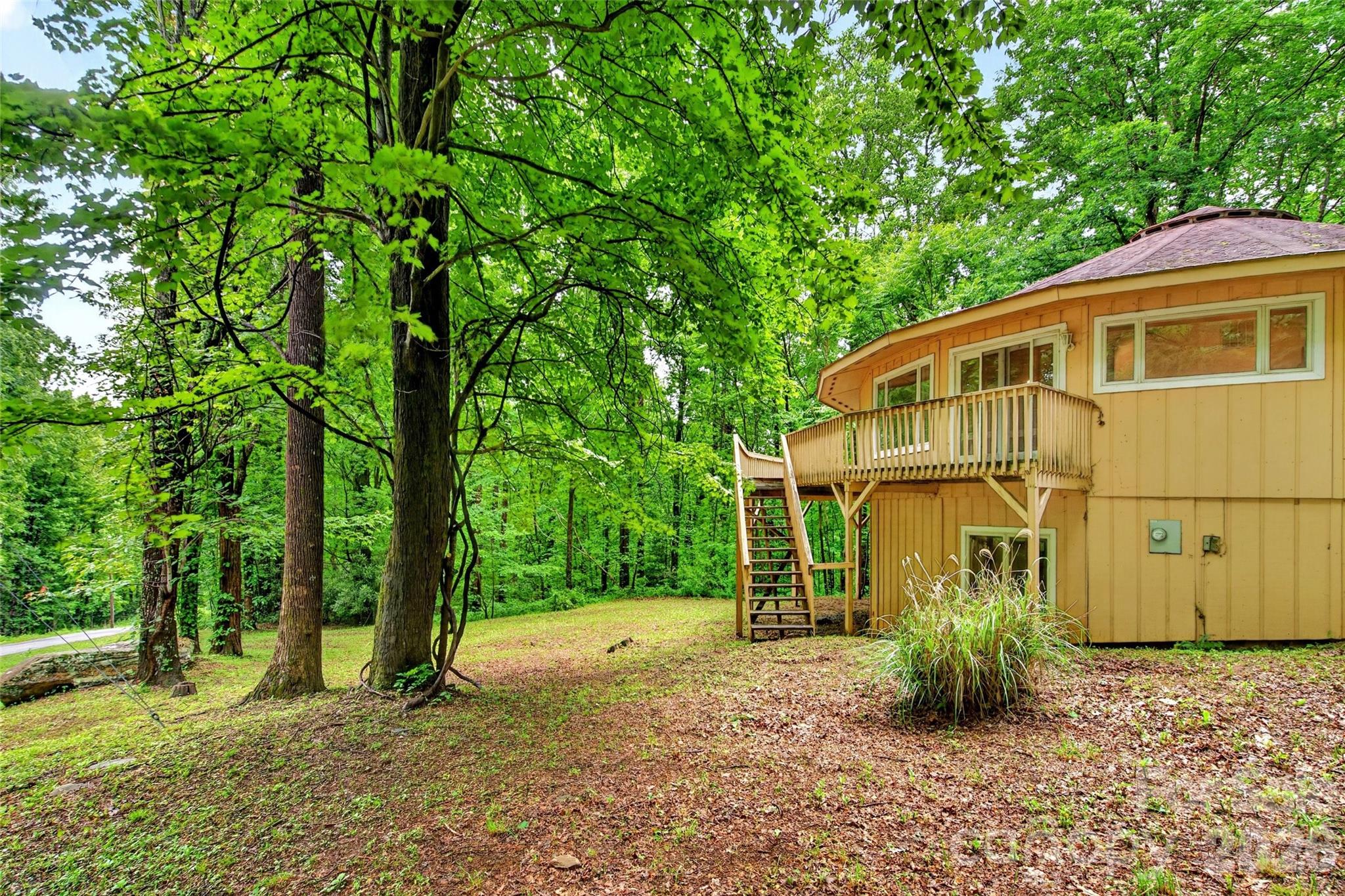 1614 Gateway Parkway 12