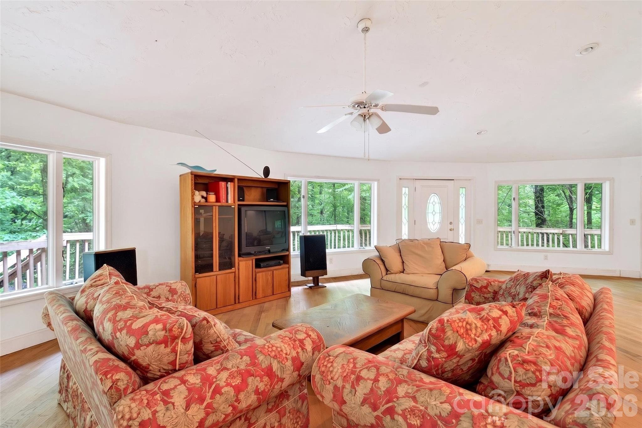 1614 Gateway Parkway 12