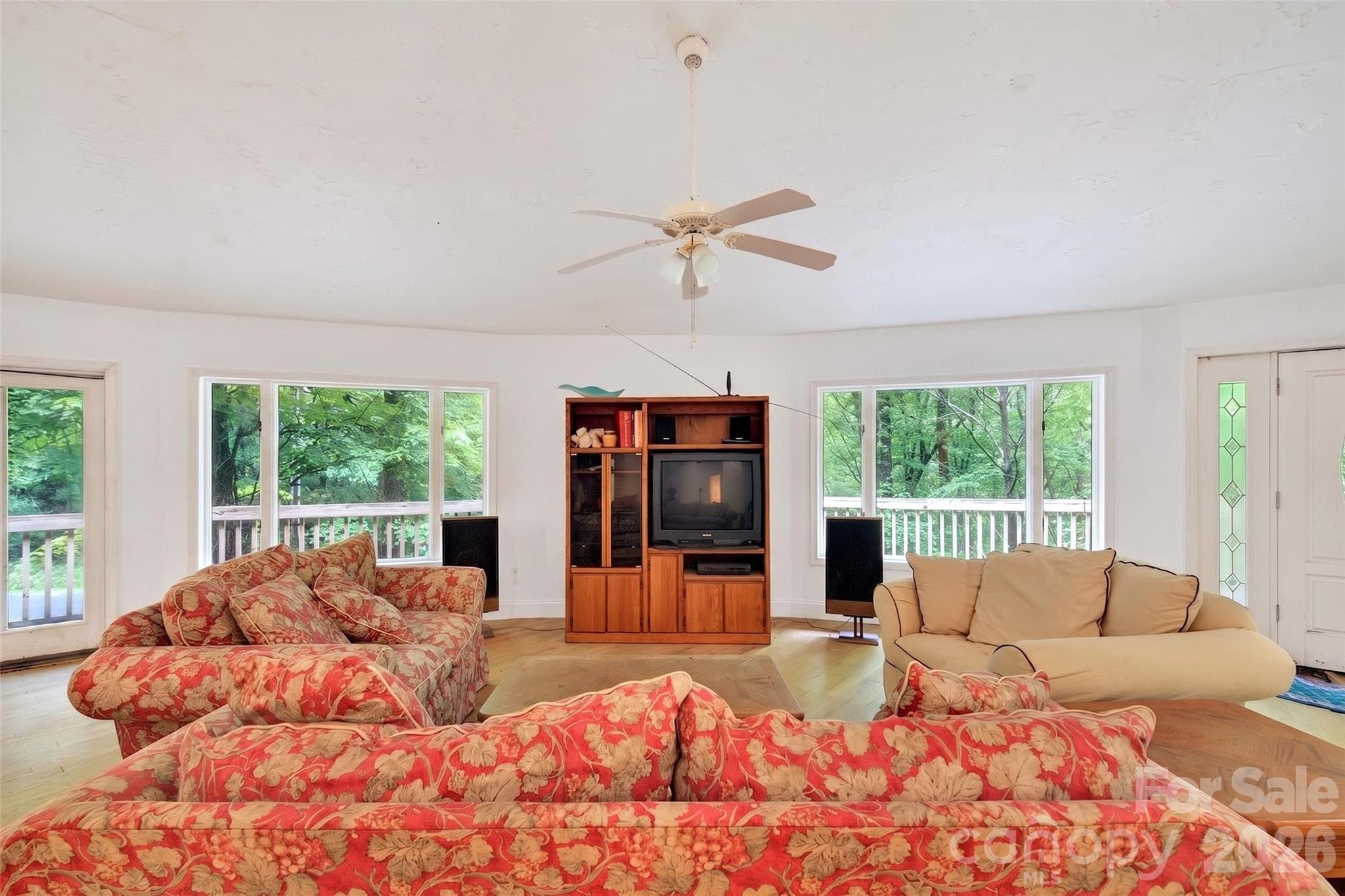 1614 Gateway Parkway 12
