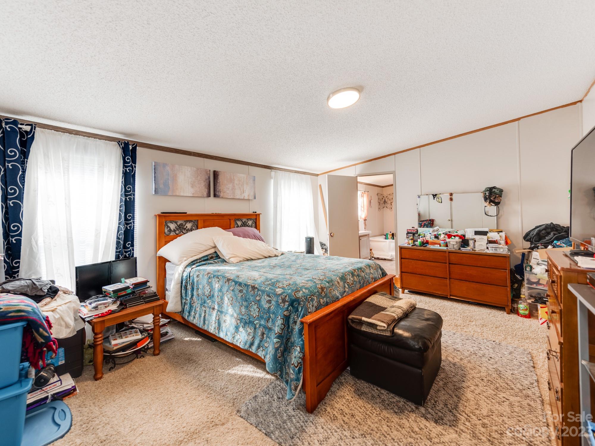 Mirror Lake - Residential