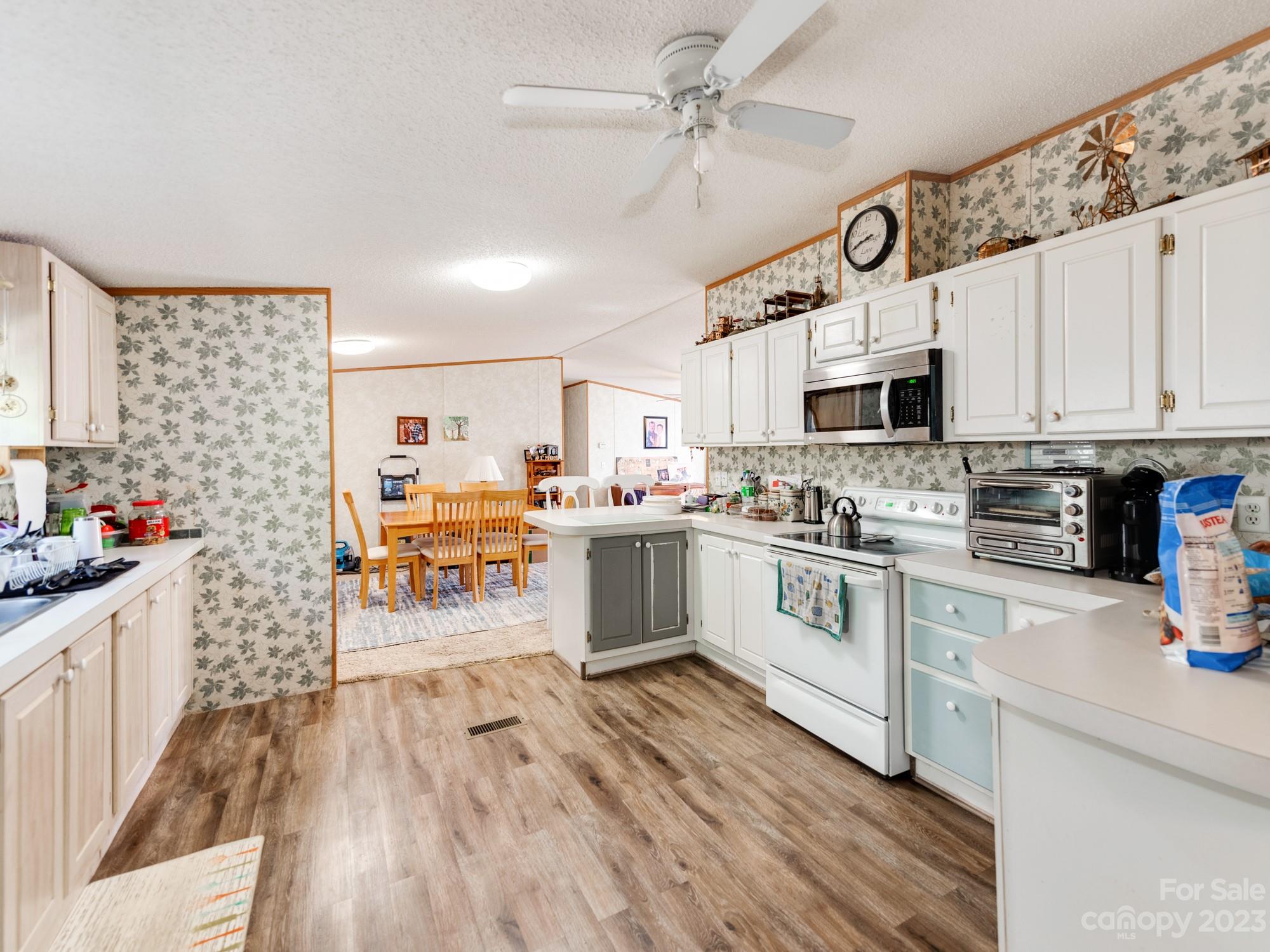 Mirror Lake - Residential