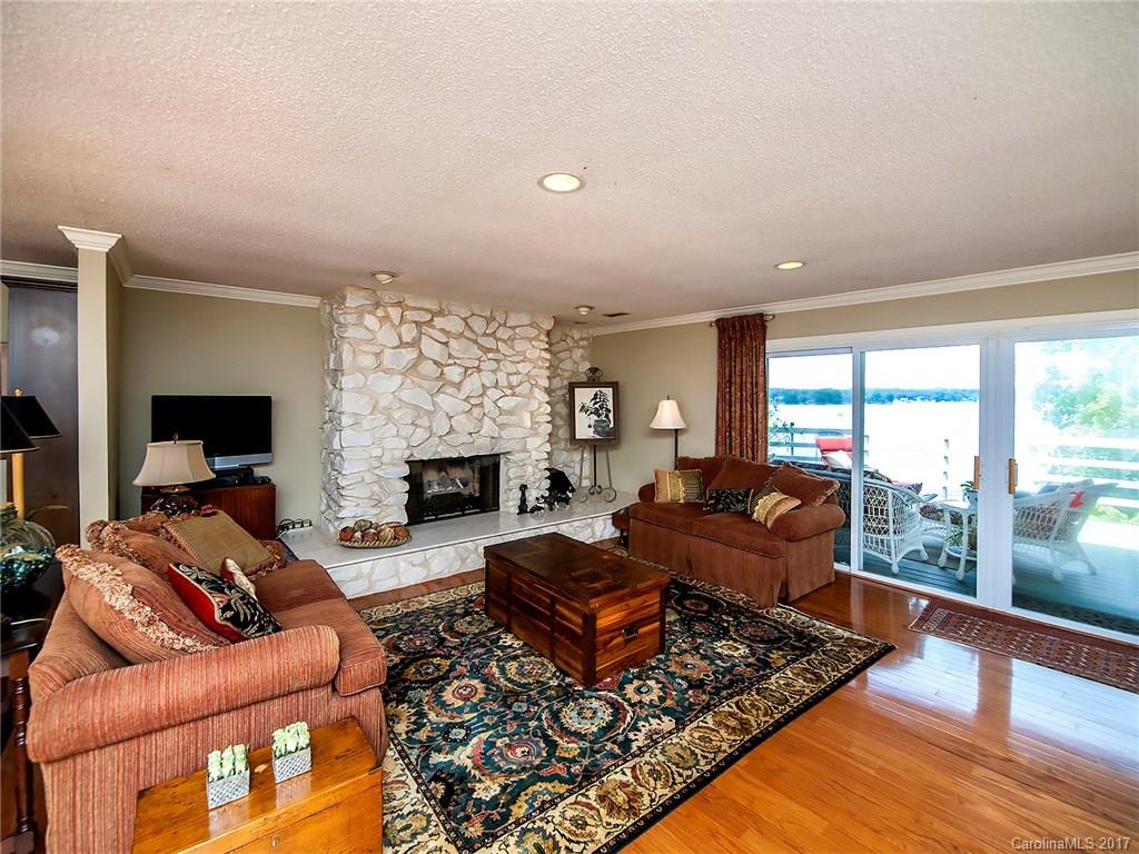 Tega Cay - Residential