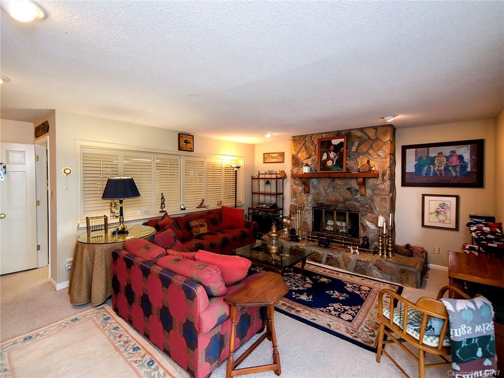 Tega Cay - Residential