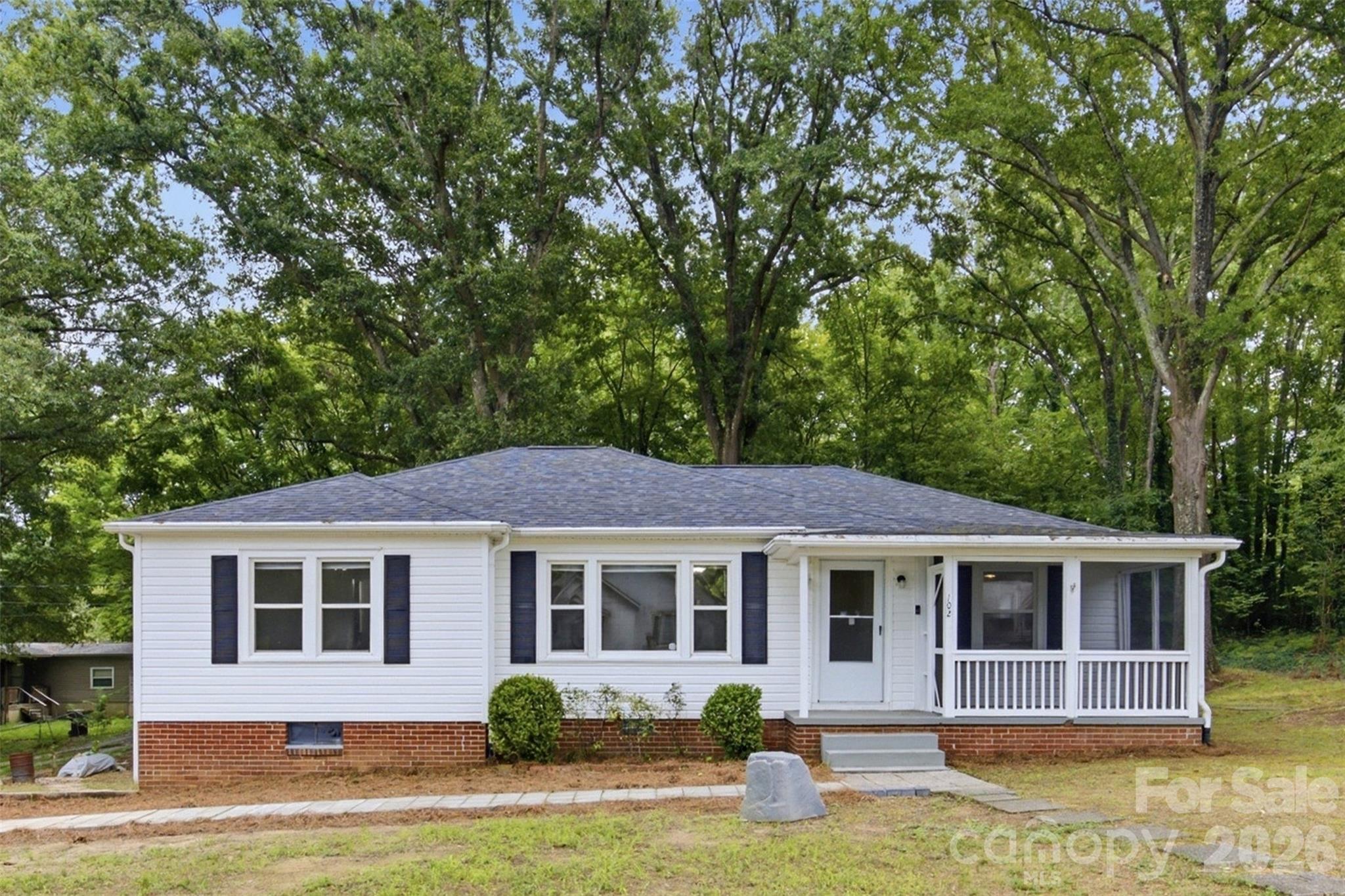 102 White Avenue