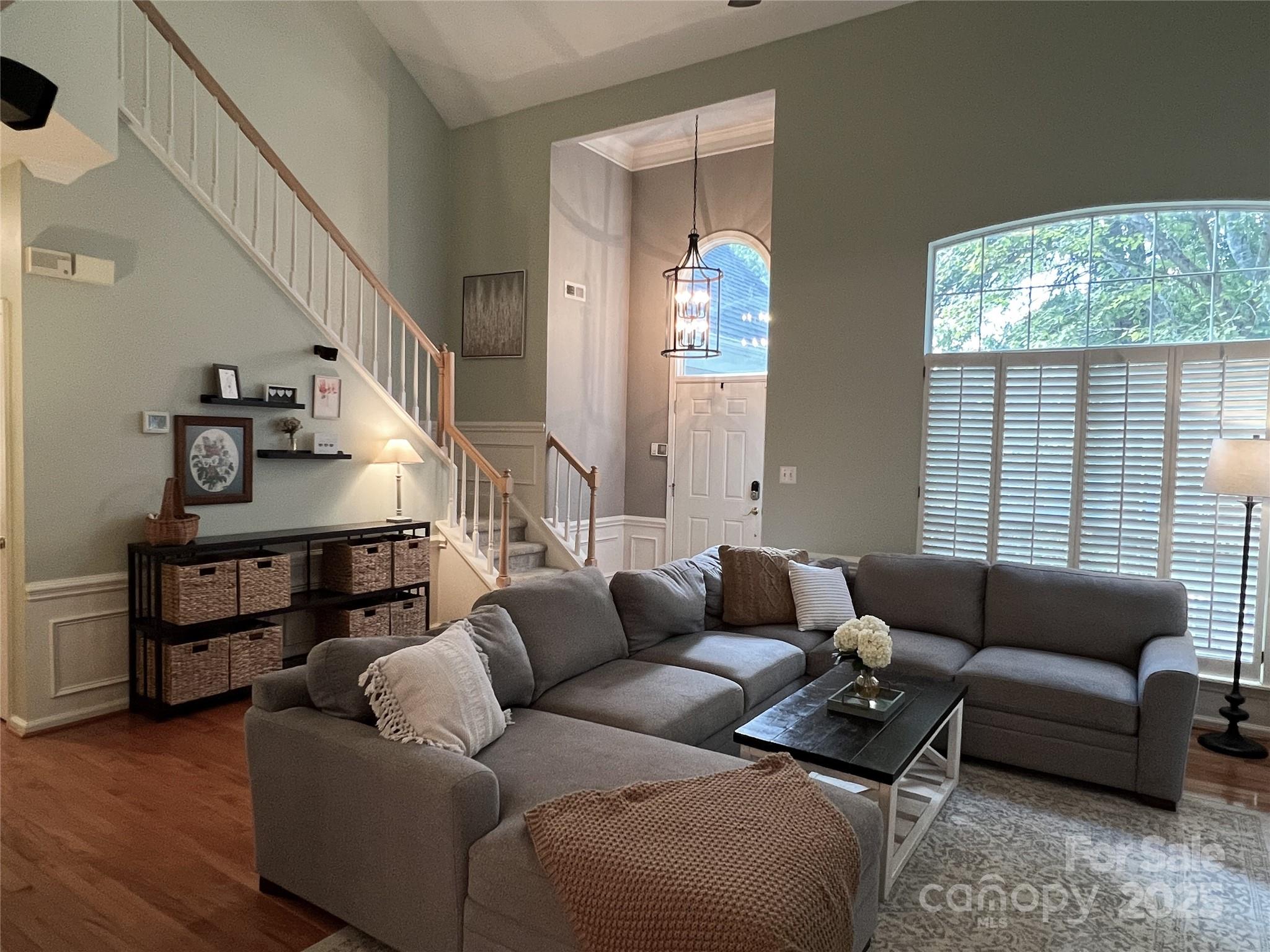 6231 Oxwynn Lane