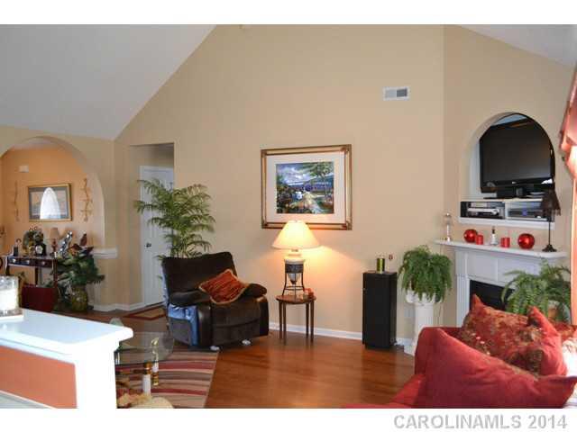 Eagle Glen - Residential