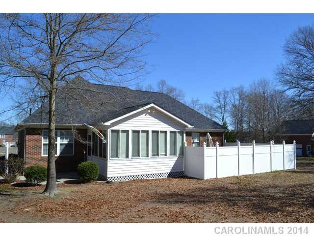 Eagle Glen - Residential