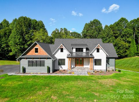 574 Skytop Farm Lane Hendersonville NC 28791