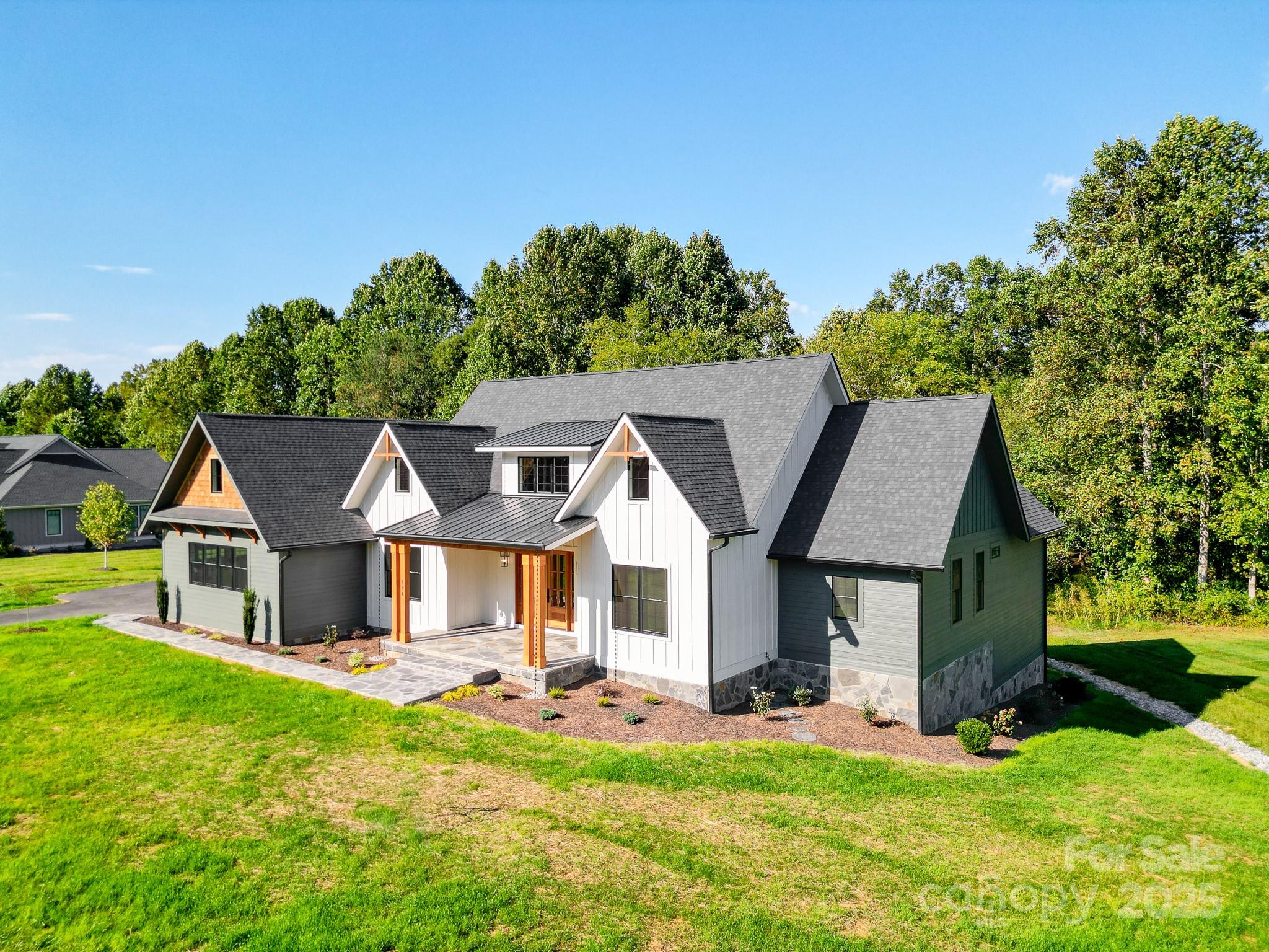 574 Skytop Farm Lane