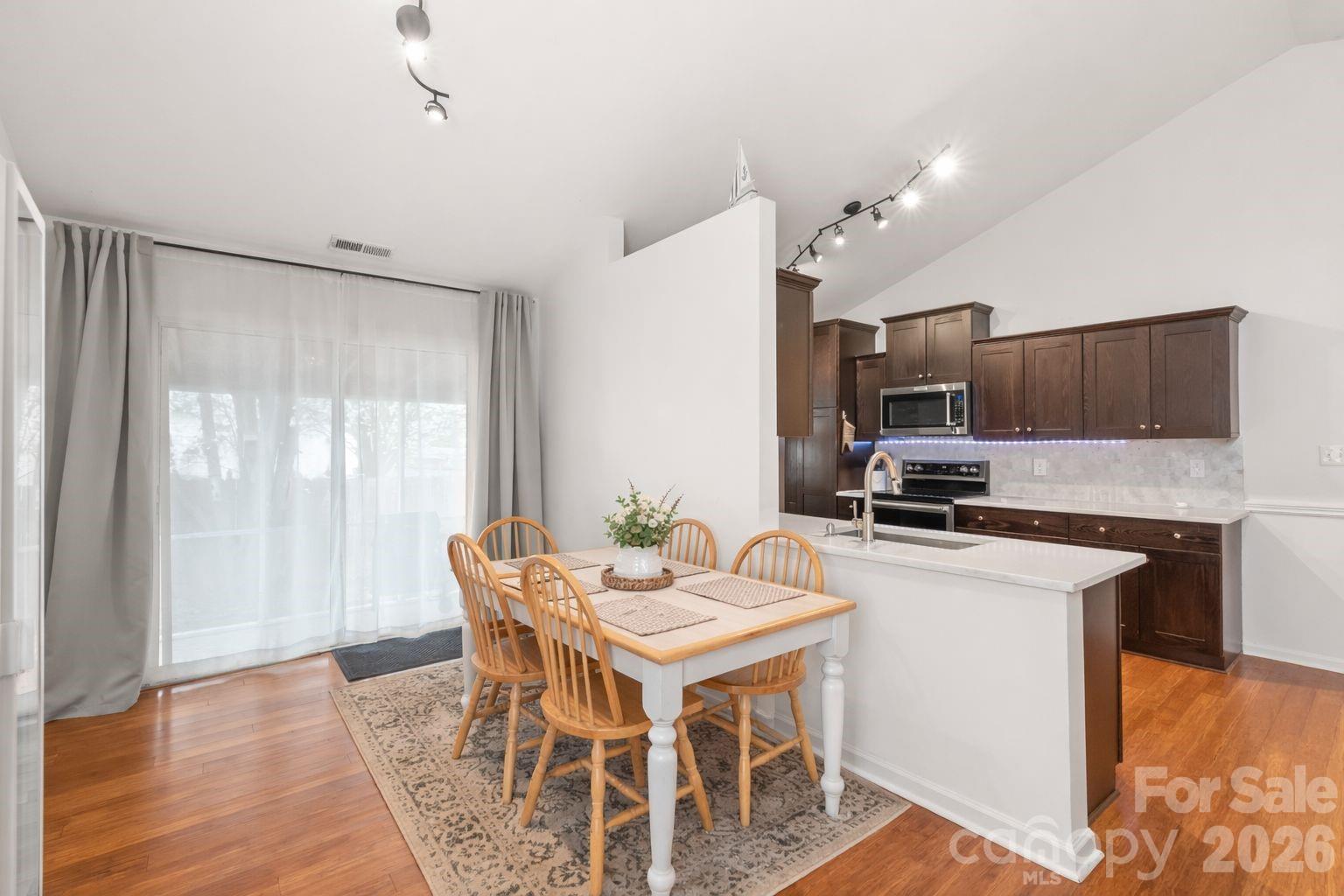 Alexis Pointe - Residential