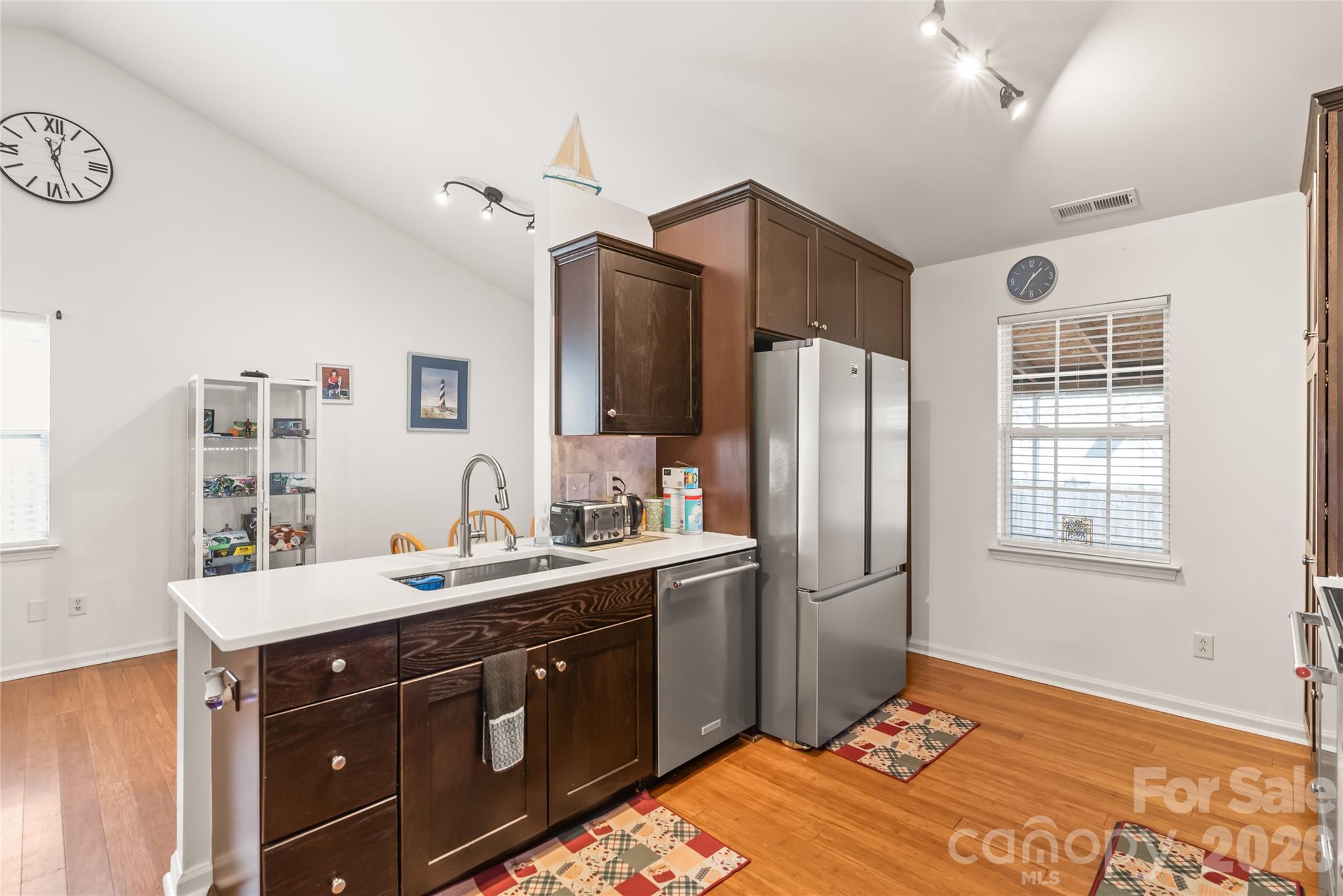 5804 Crosswinds Court