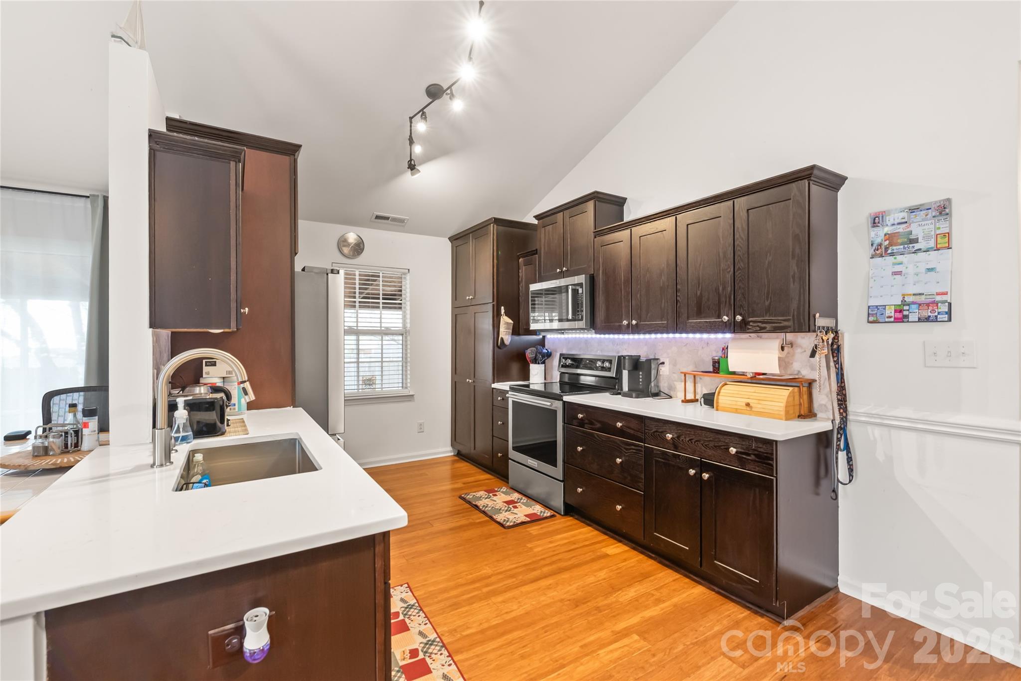 5804 Crosswinds Court