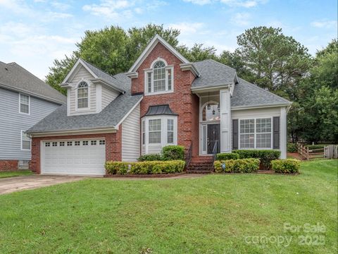 6221 Caslon Court Charlotte NC 28270