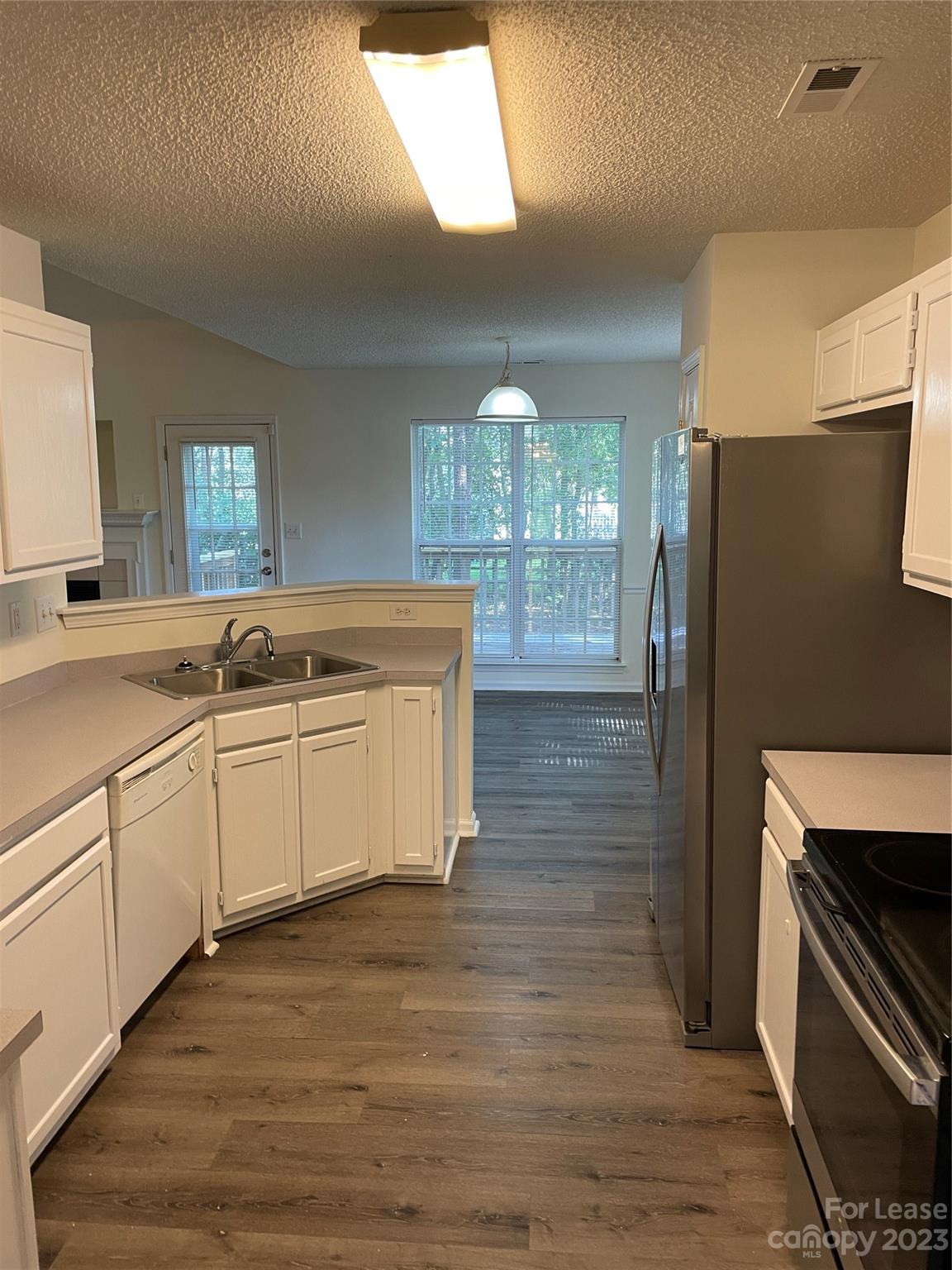 Eastfield Ridge - Residential Lease