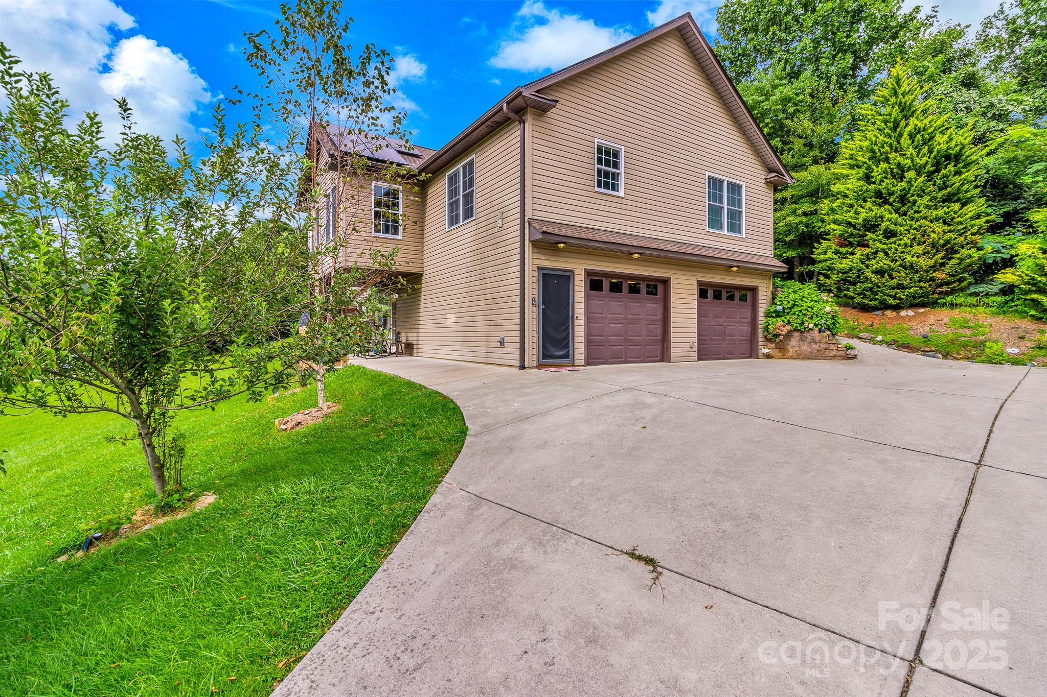 159 S Willow Brook Drive