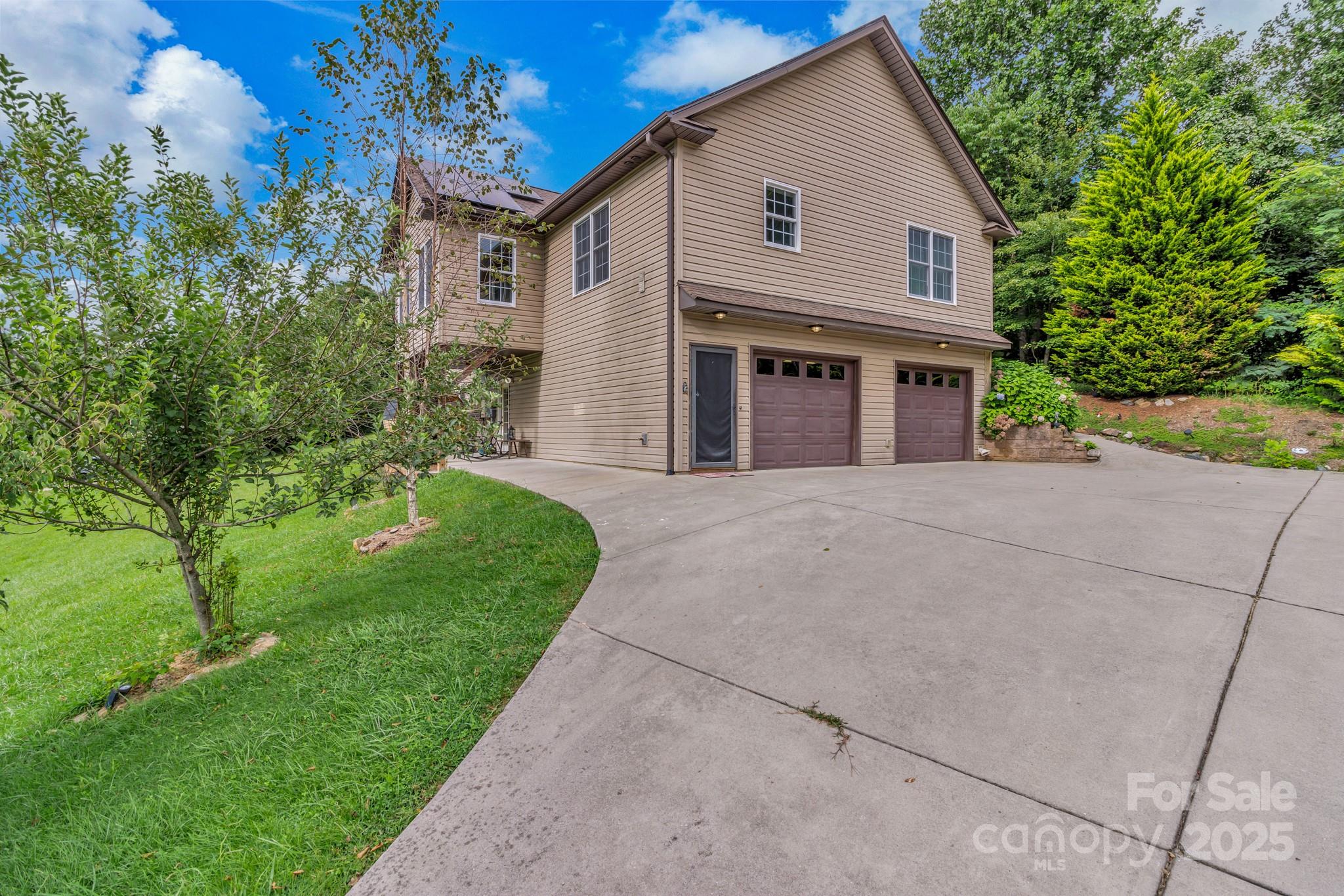 159 S Willow Brook Drive