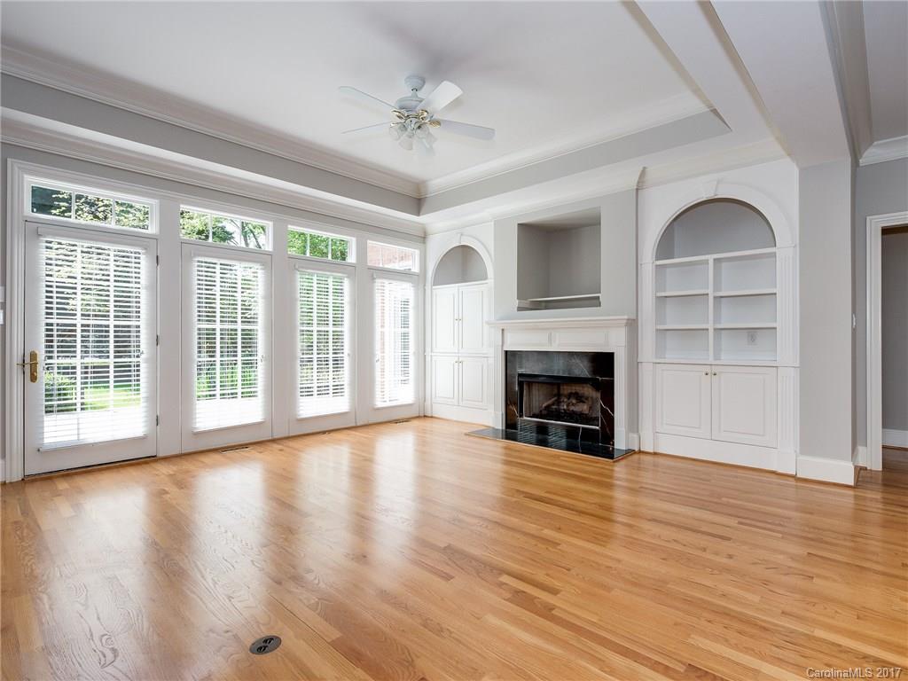 The Peninsula - Residential