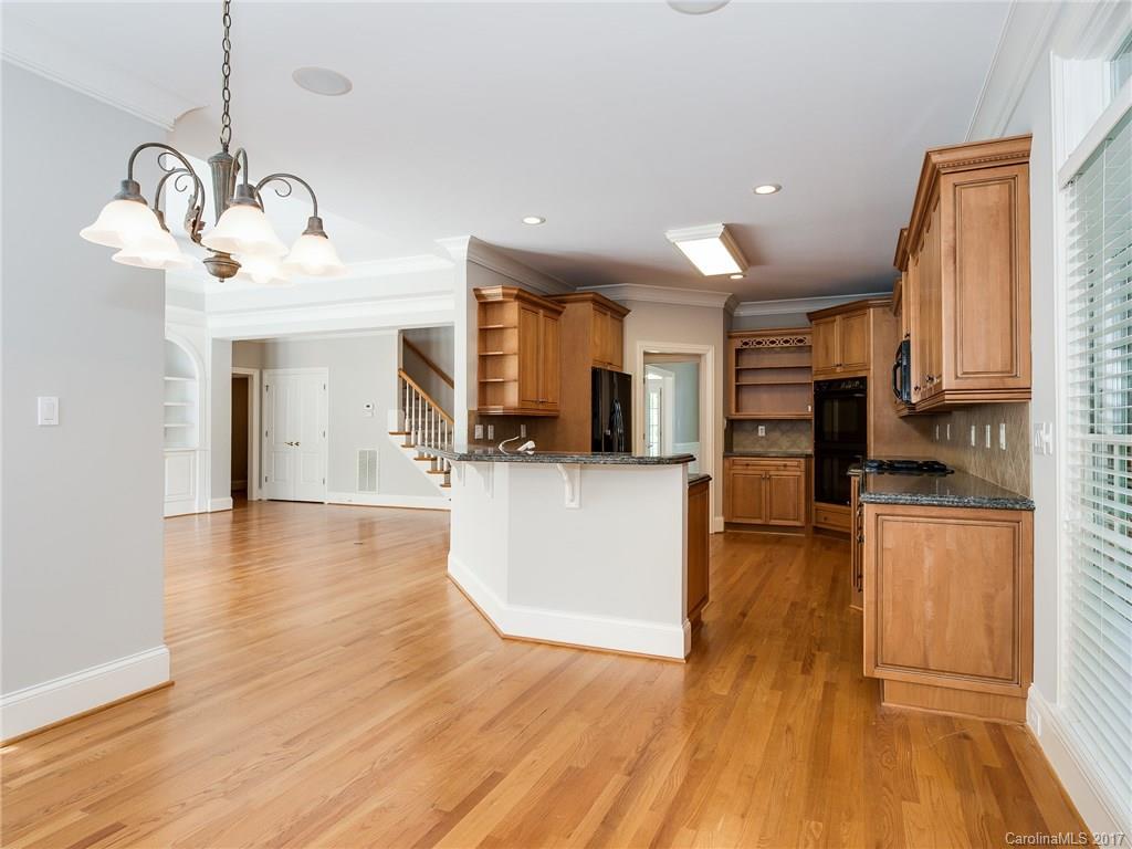 The Peninsula - Residential