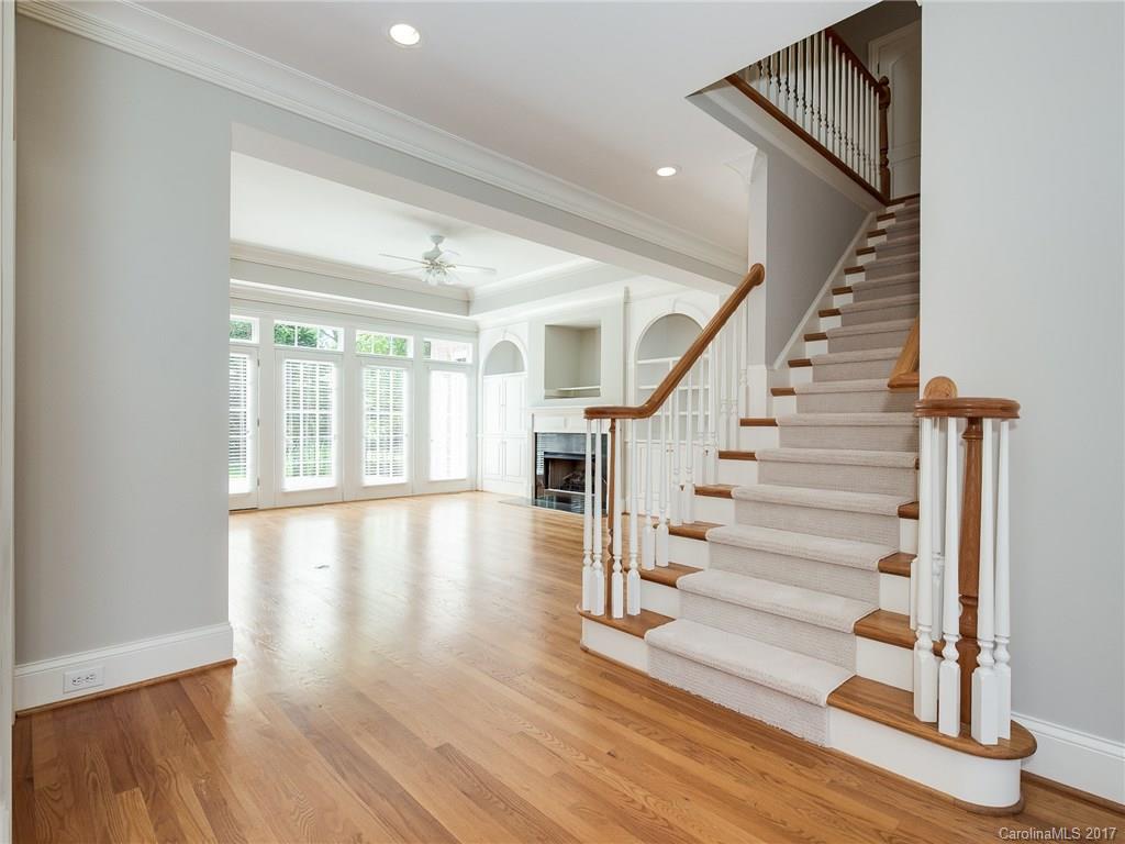 The Peninsula - Residential